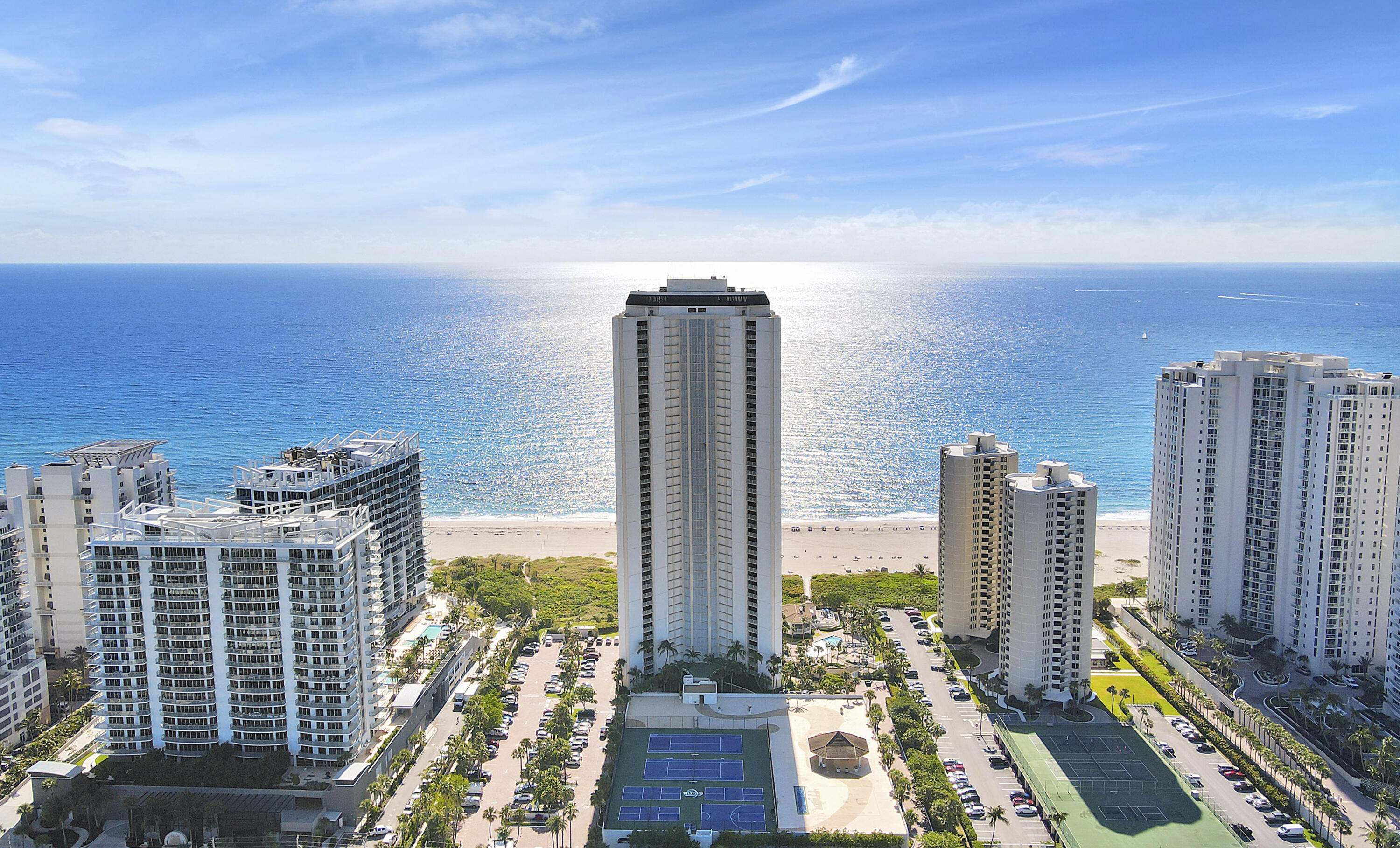 3000 N Ocean Drive N 23d Property Photo 16