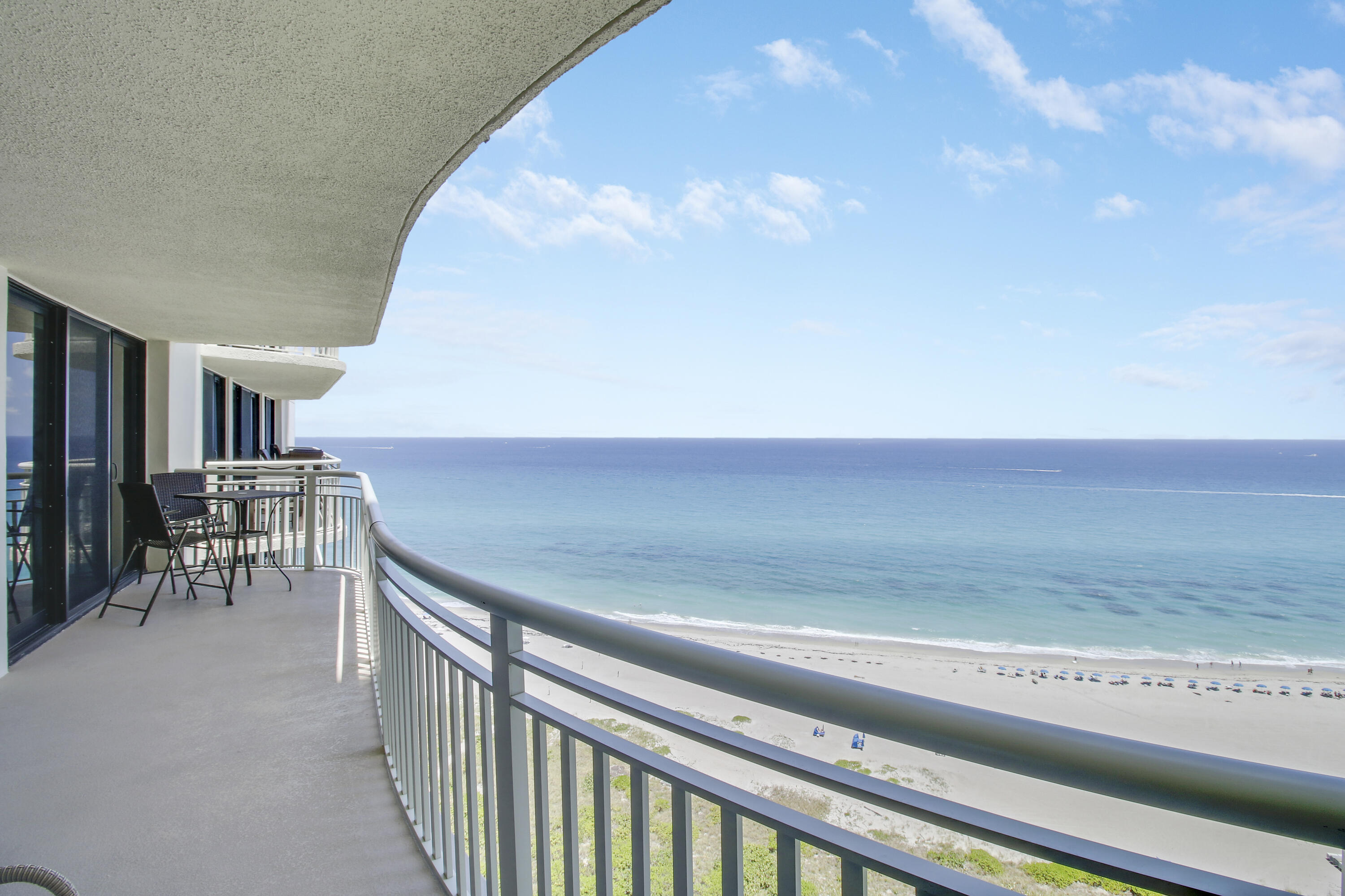 3000 N Ocean Drive N 23d Property Photo 17