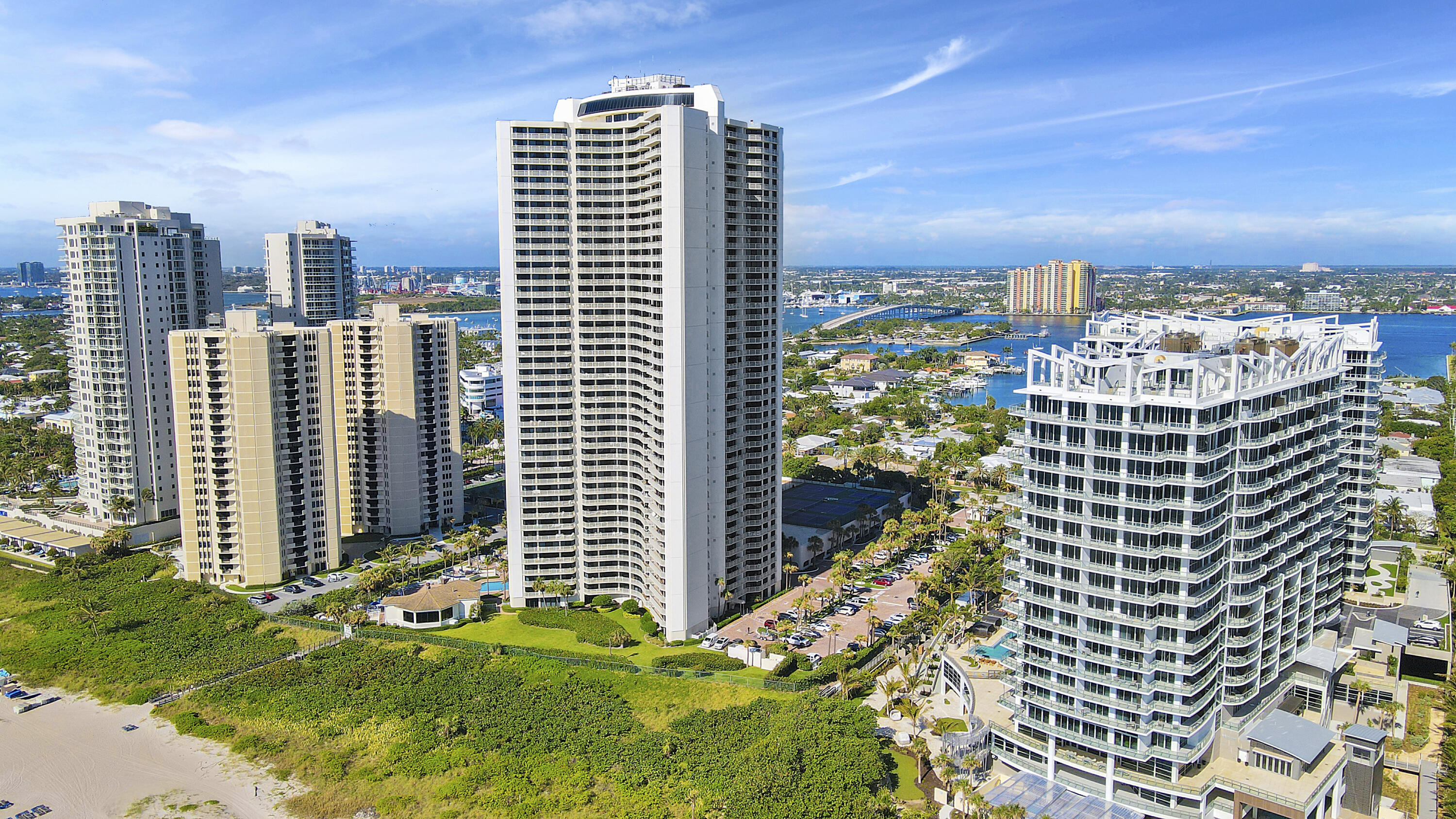 3000 N Ocean Drive N 23d Property Photo 29