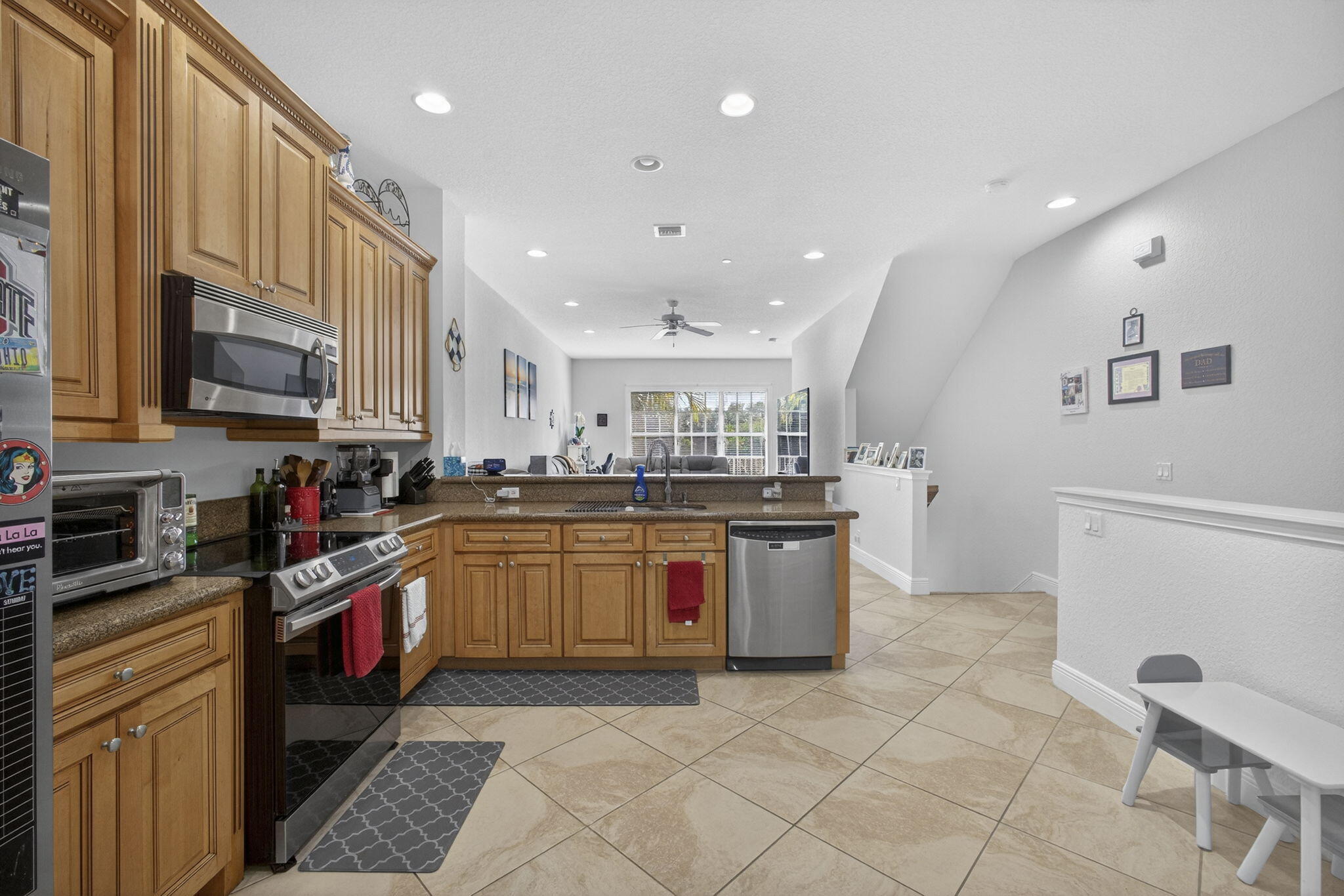 4511 Artesa Way S Property Photo 5