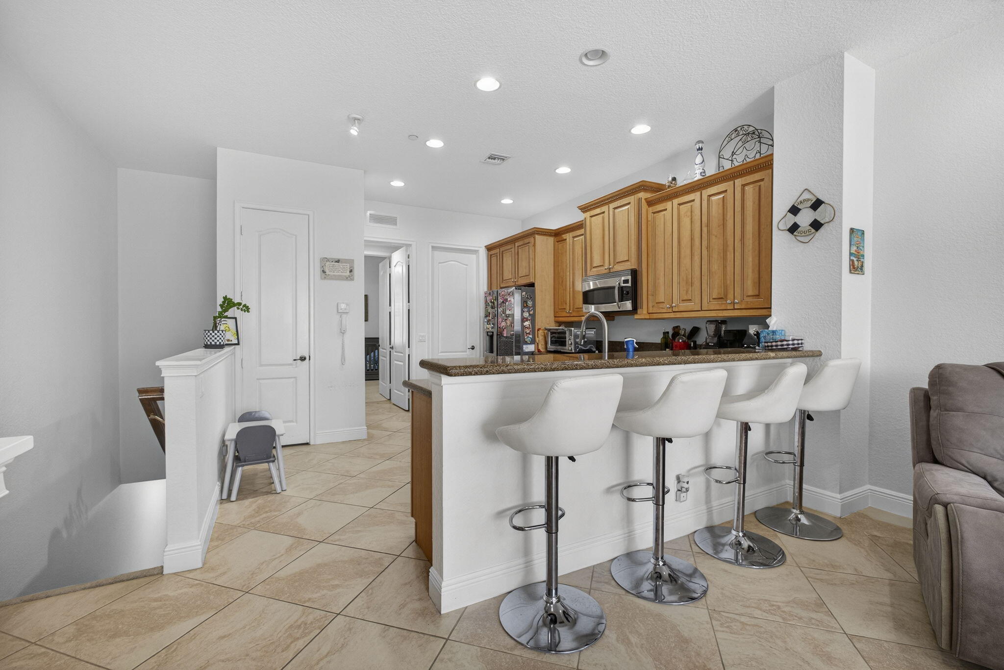 4511 Artesa Way S Property Photo 10