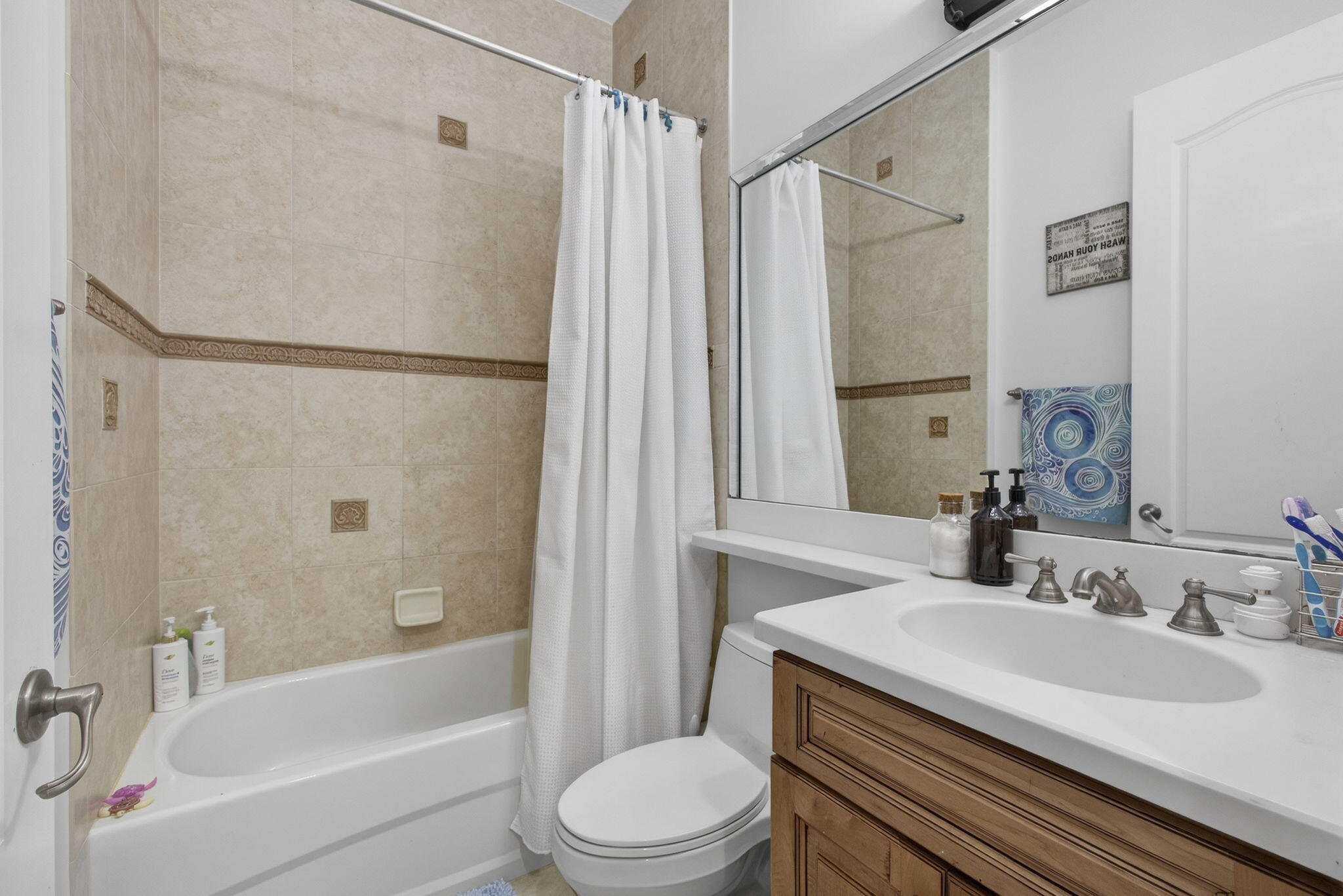 4511 Artesa Way S Property Photo 14
