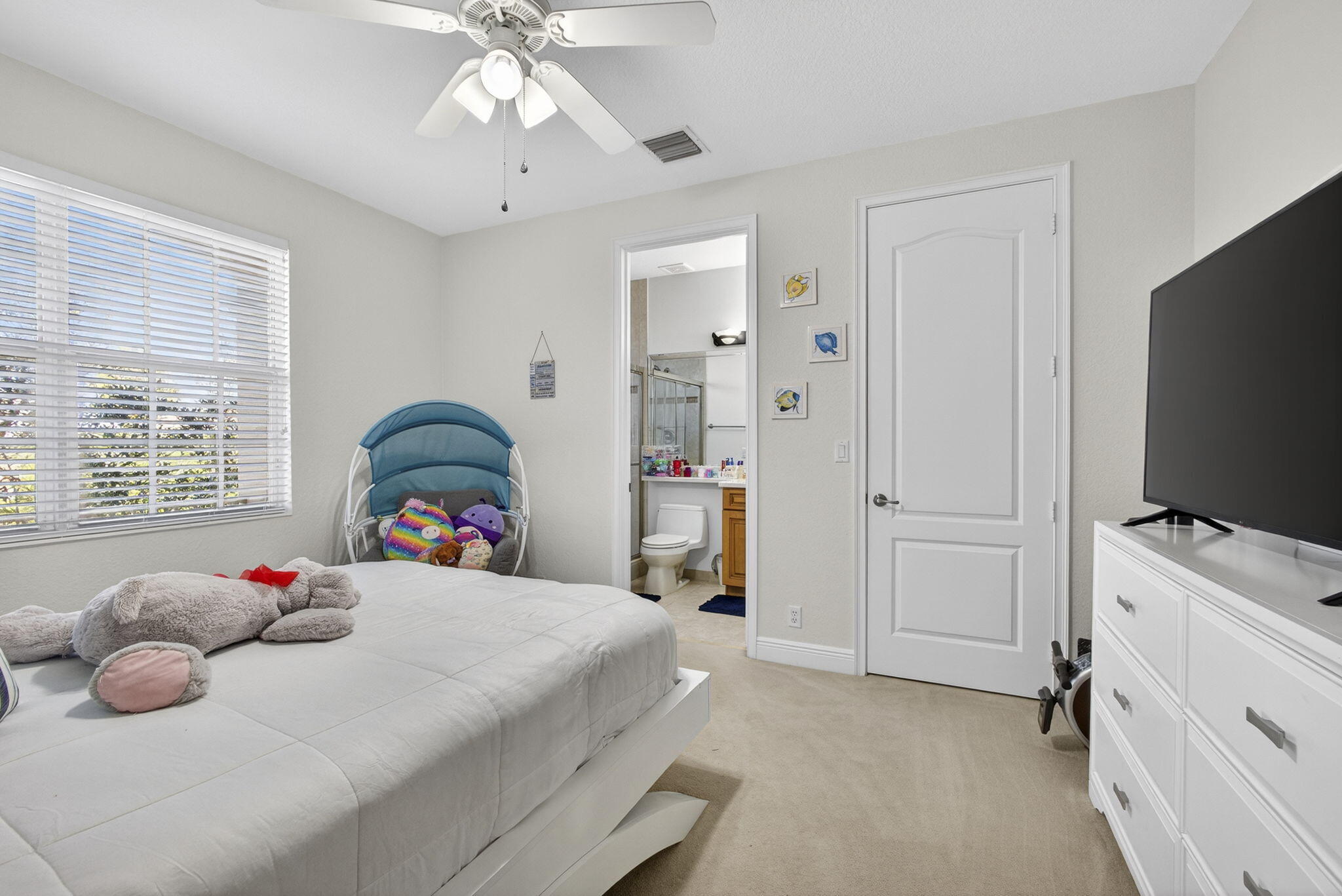 4511 Artesa Way S Property Photo 27