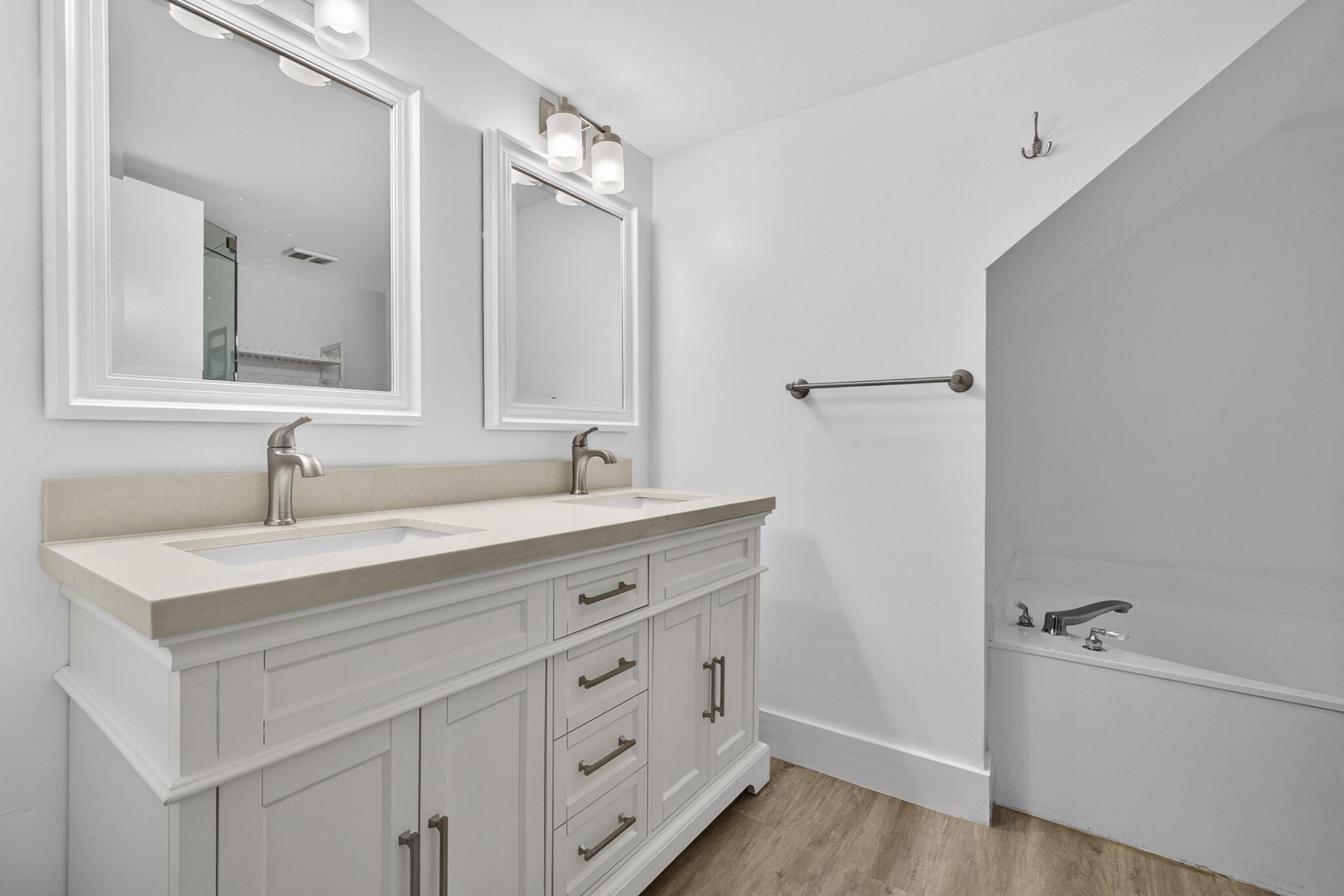 9746 Nickels Boulevard 103 Property Photo 25