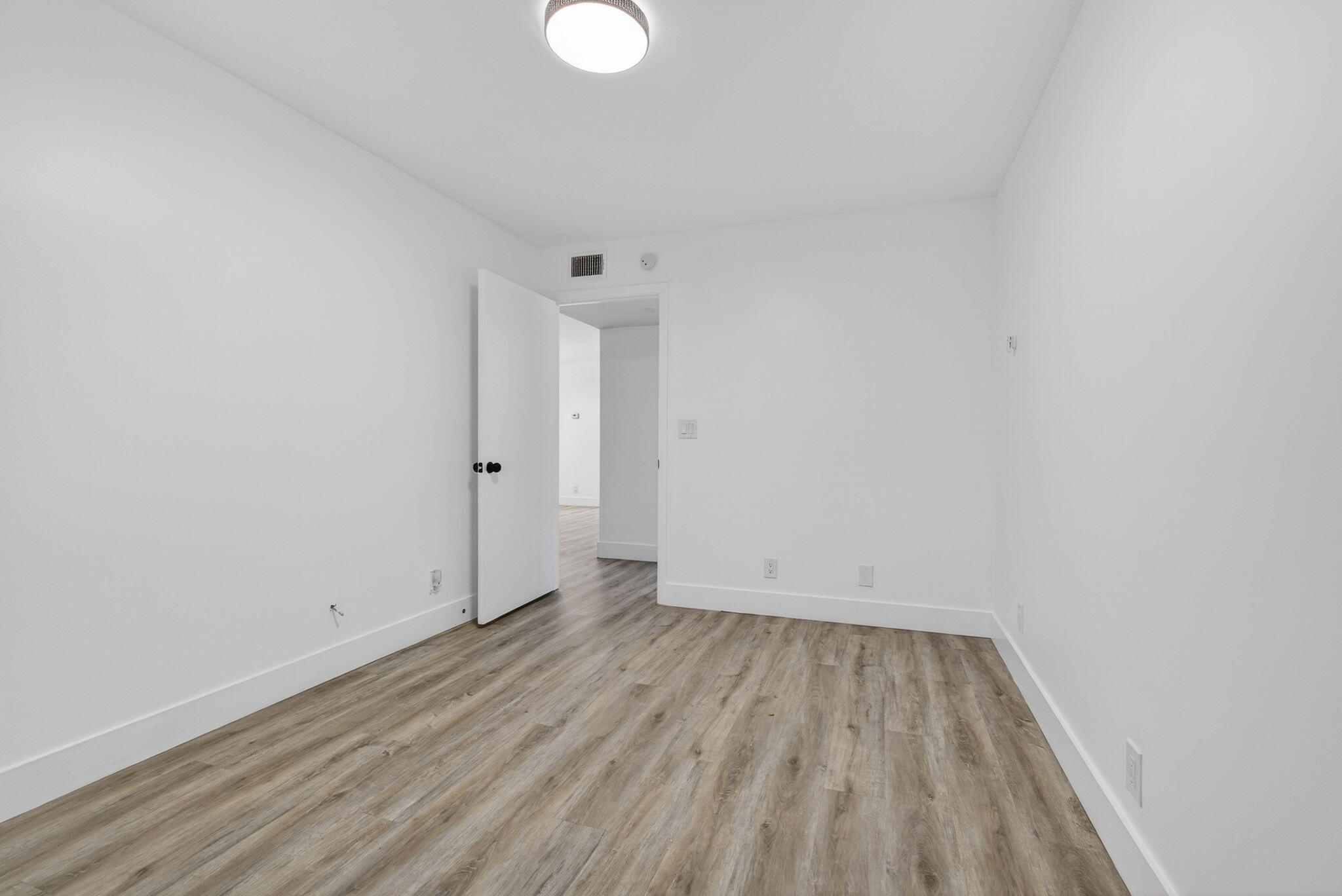 9746 Nickels Boulevard 103 Property Photo 35