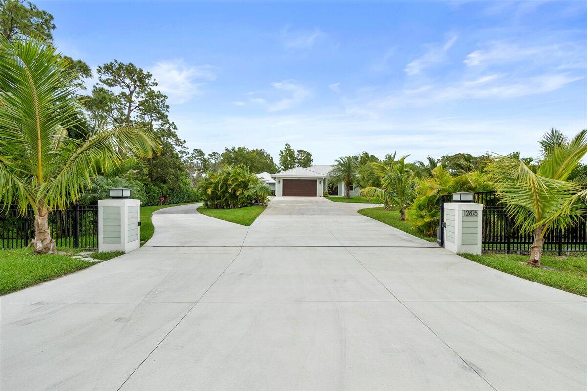 12875 157th Street N Property Photo 2