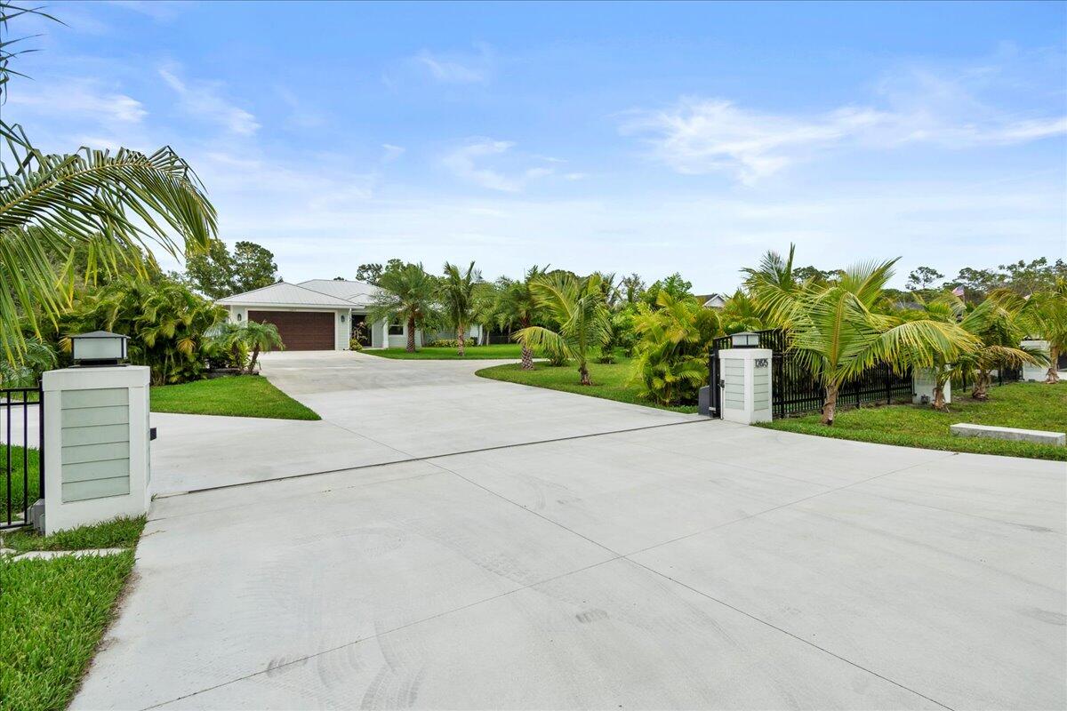 12875 157th Street N Property Photo 9