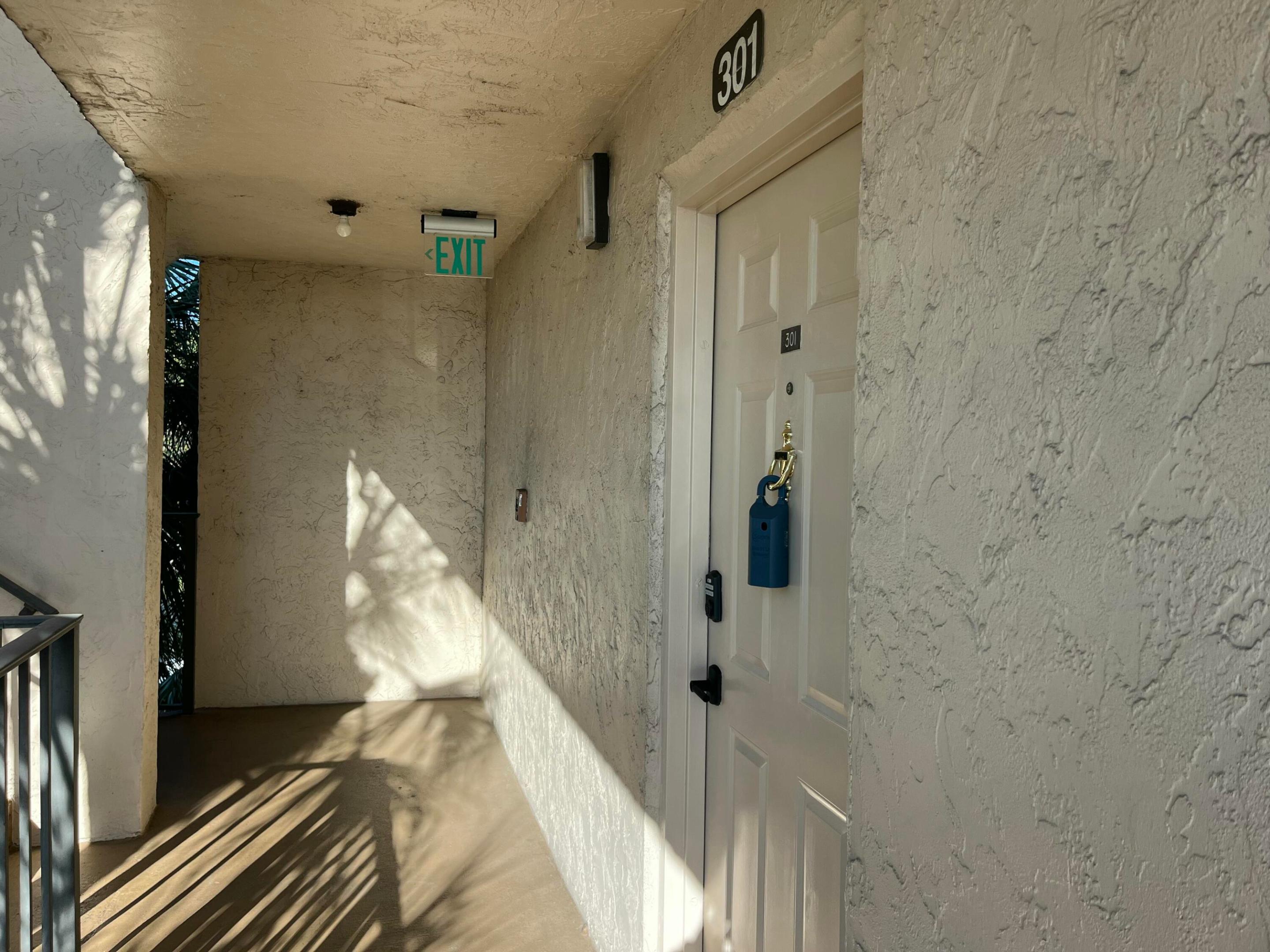 9300 Sw 8th Street 301 Property Photo 23