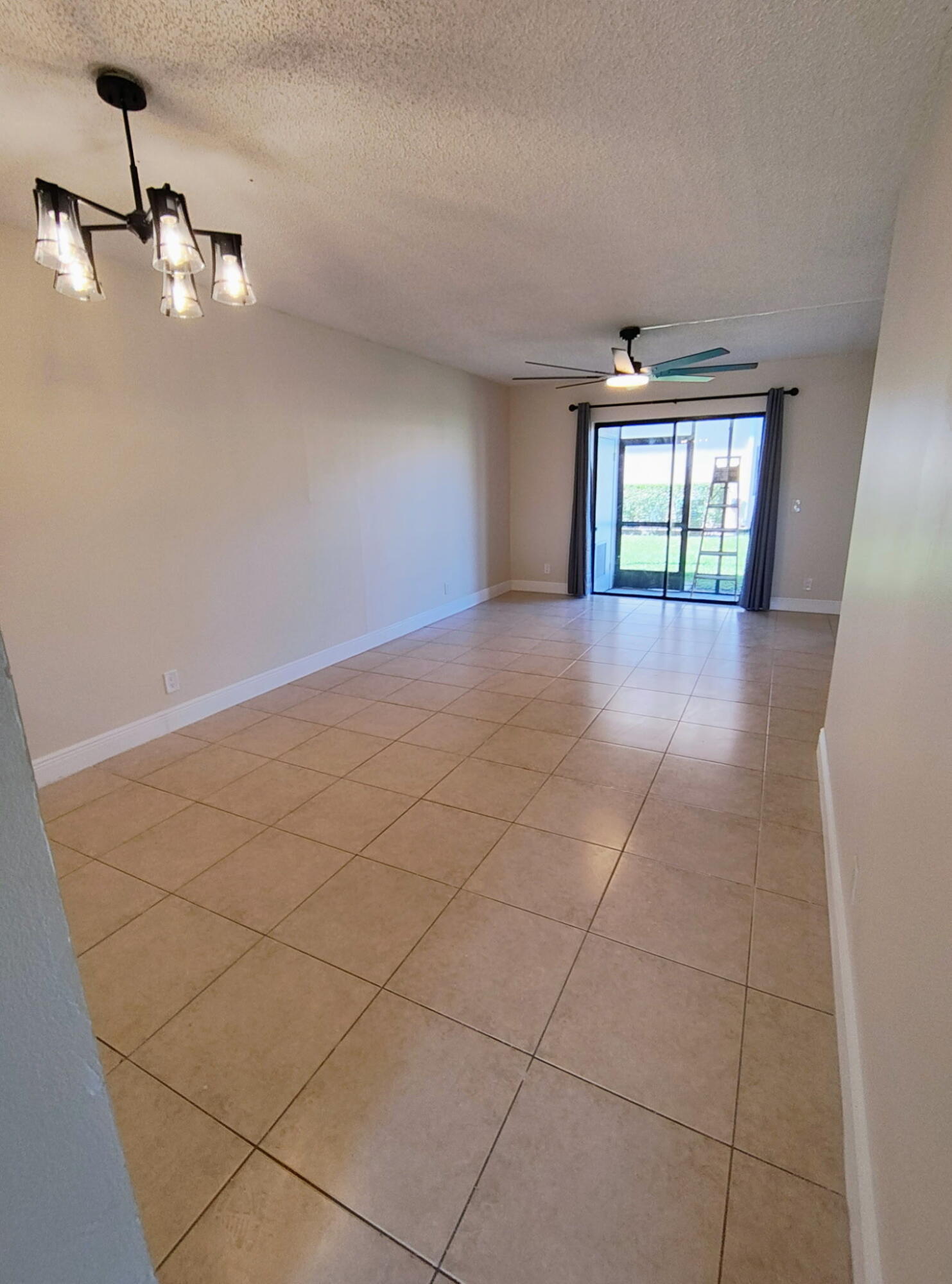 6736 Palmetto Circle S 102 Property Photo 5