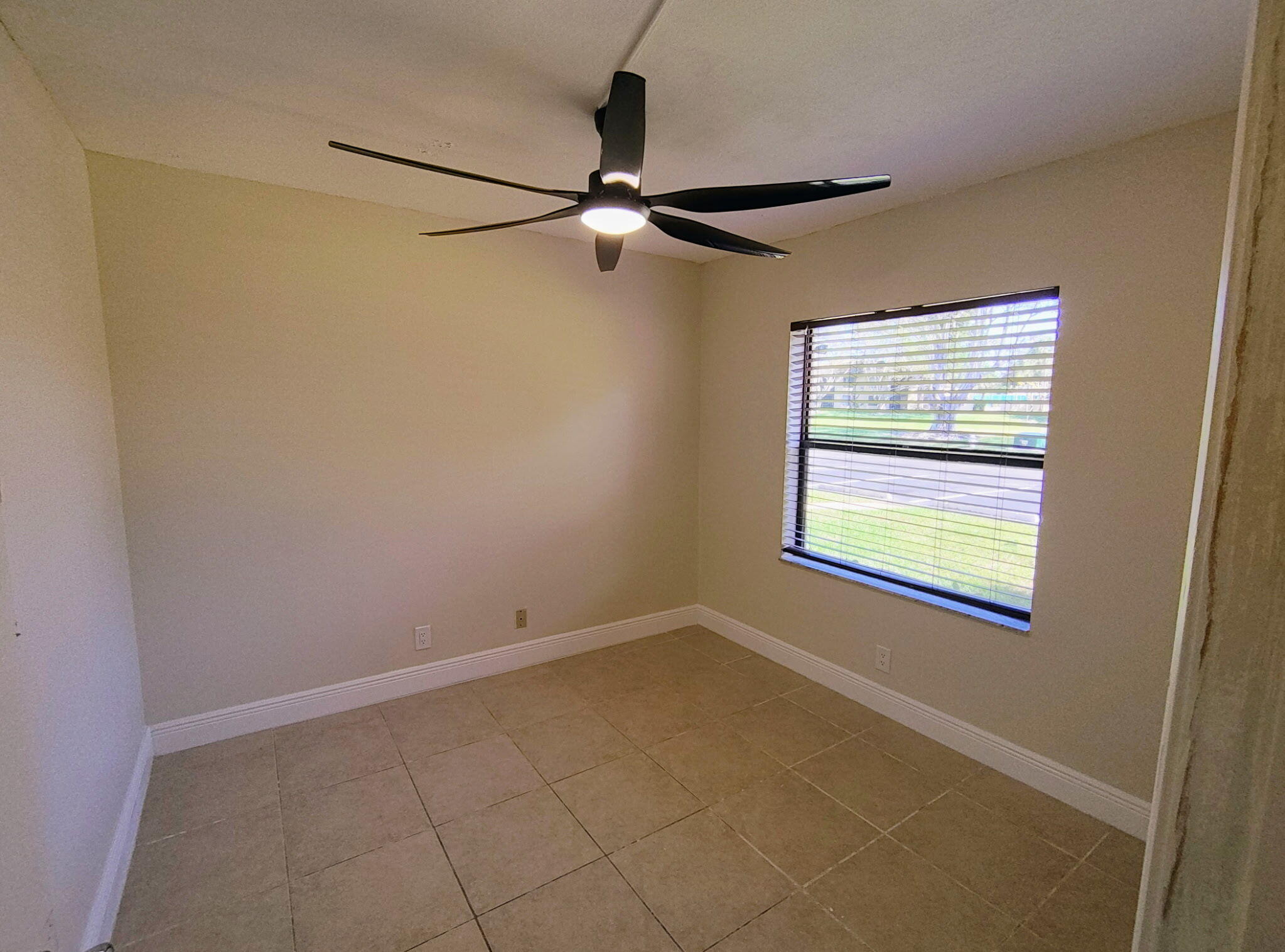 6736 Palmetto Circle S 102 Property Photo 11
