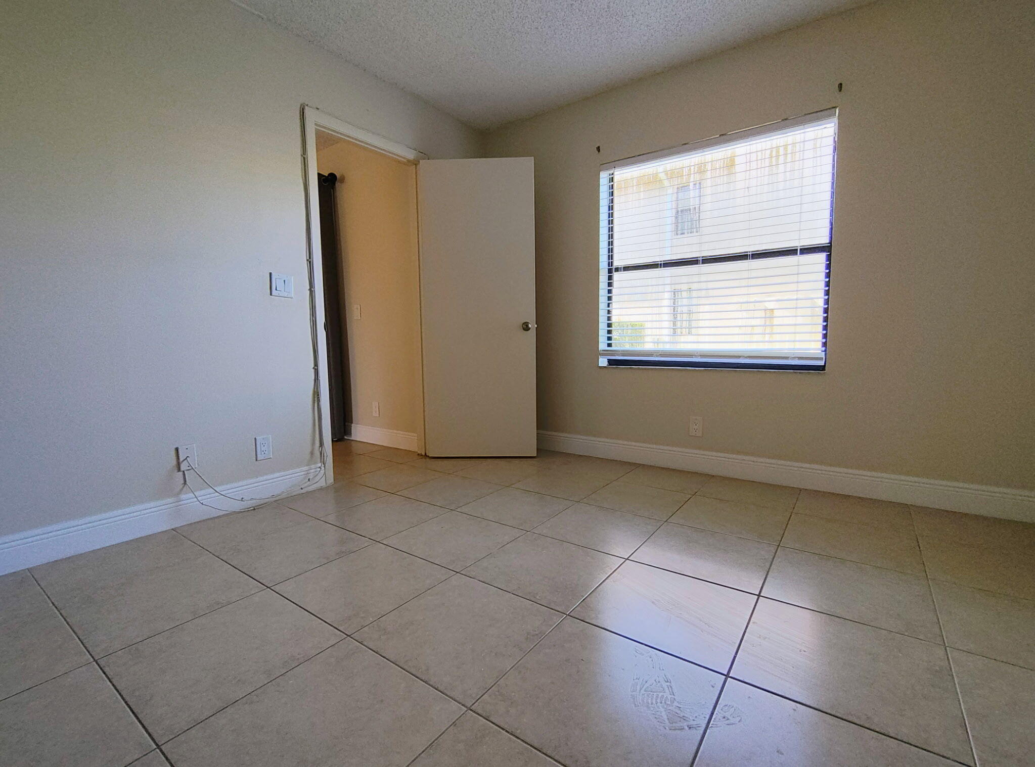 6736 Palmetto Circle S 102 Property Photo 12