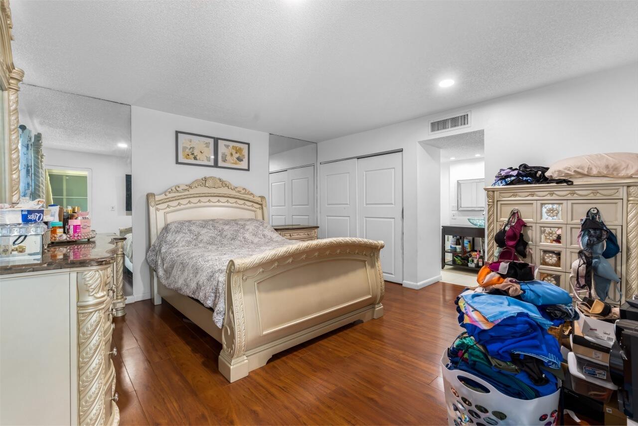 6301 N Falls Cir Drive 307 Property Photo 18