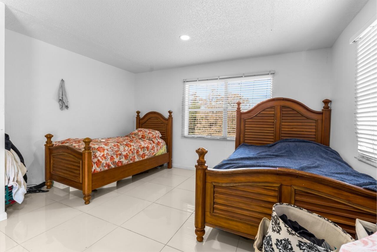 6301 N Falls Cir Drive 307 Property Photo 27