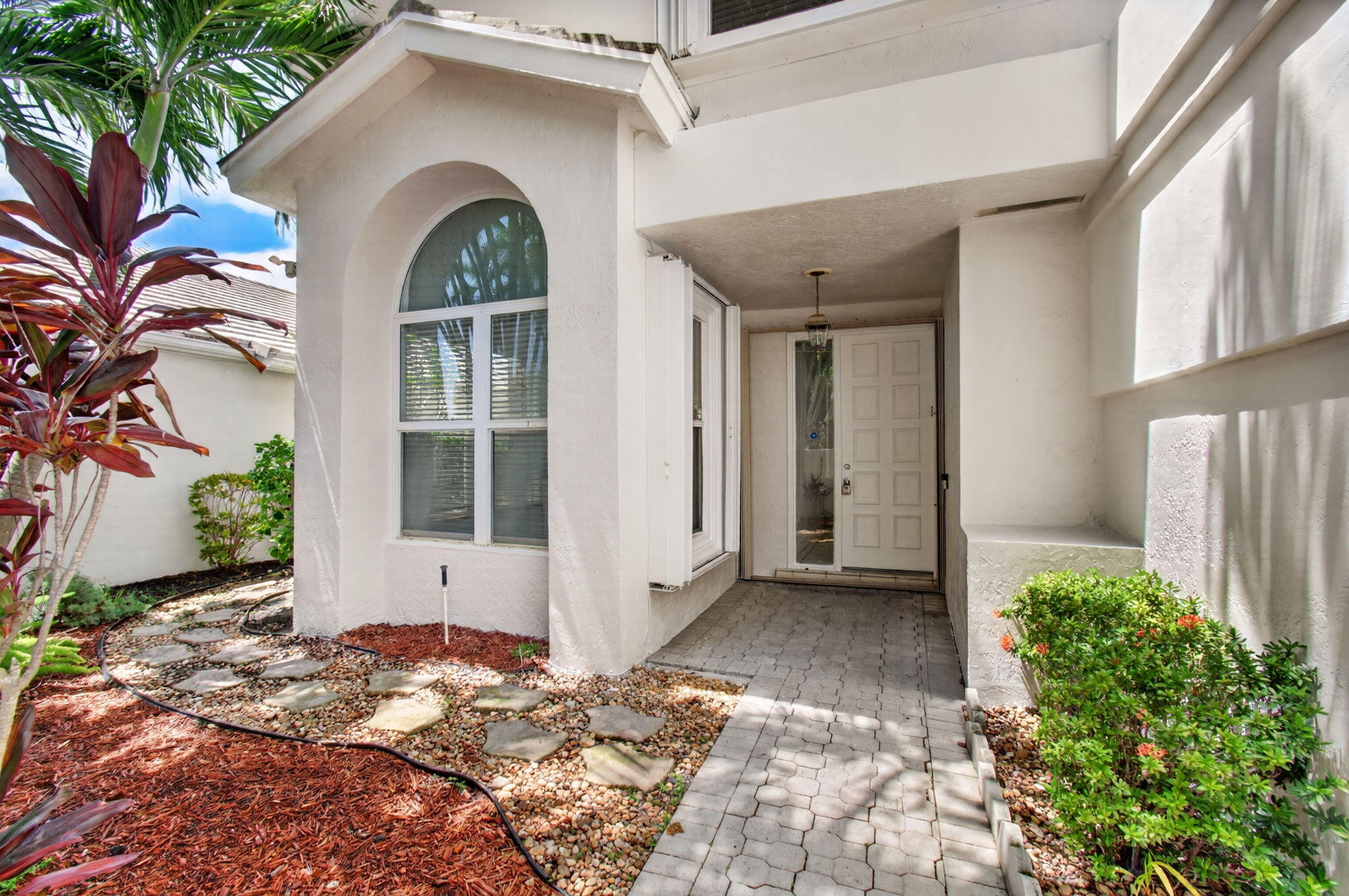 7848 Travlers Tree Drive Property Photo 5