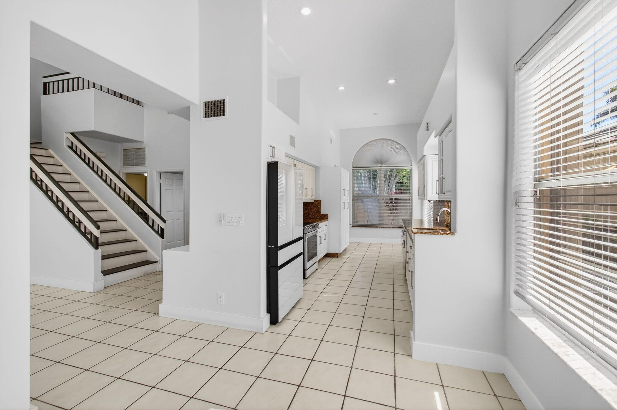 7848 Travlers Tree Drive Property Photo 14