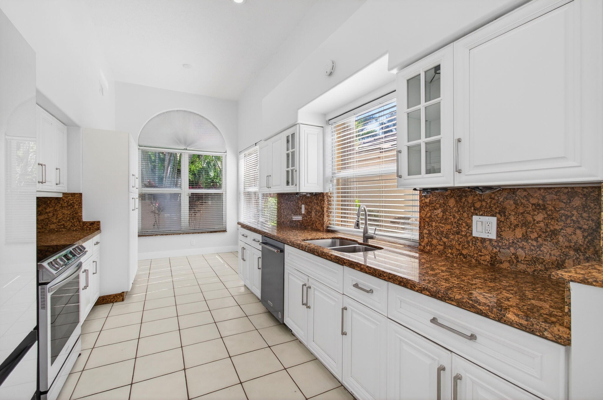 7848 Travlers Tree Drive Property Photo 16
