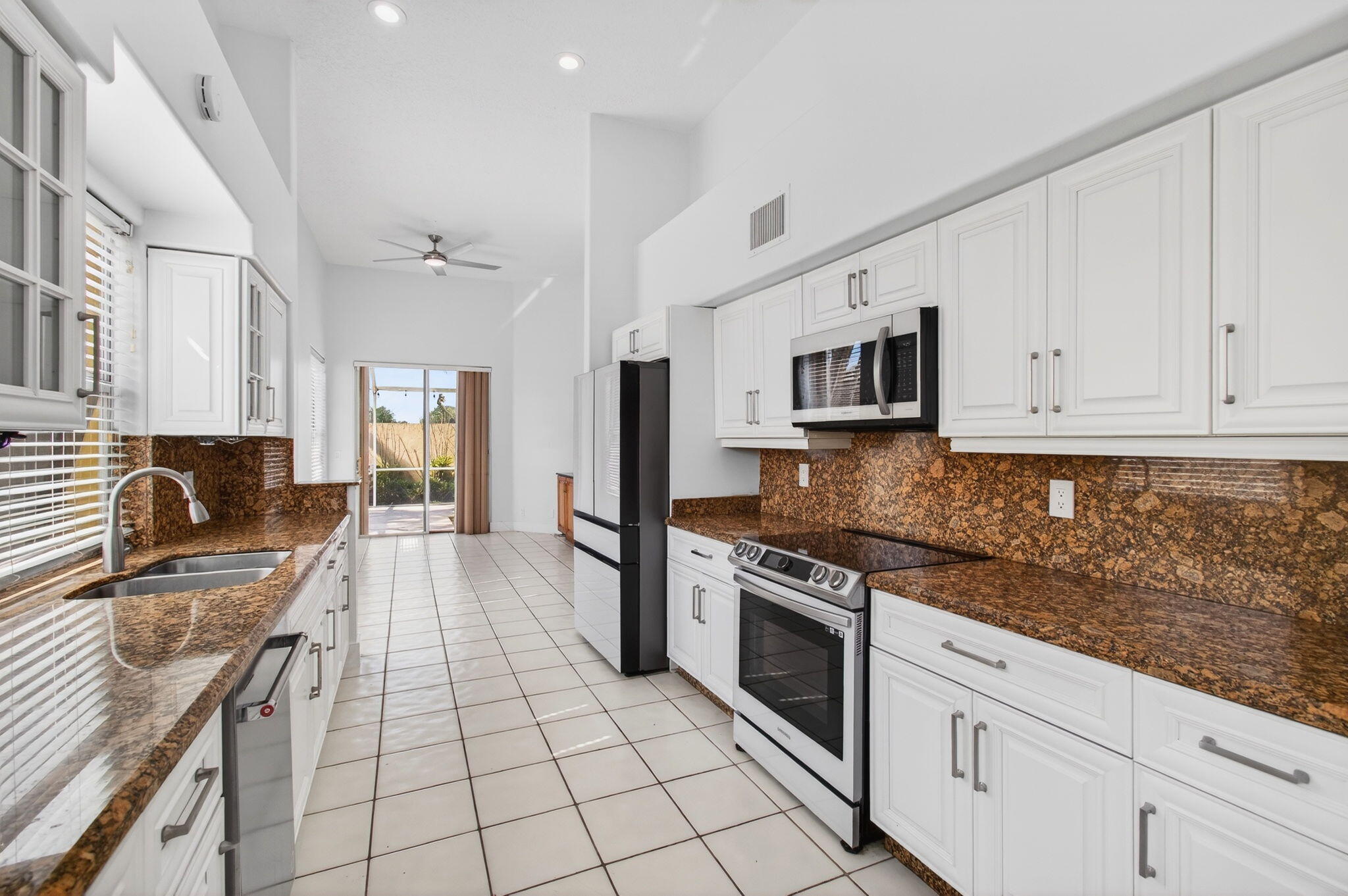 7848 Travlers Tree Drive Property Photo 20