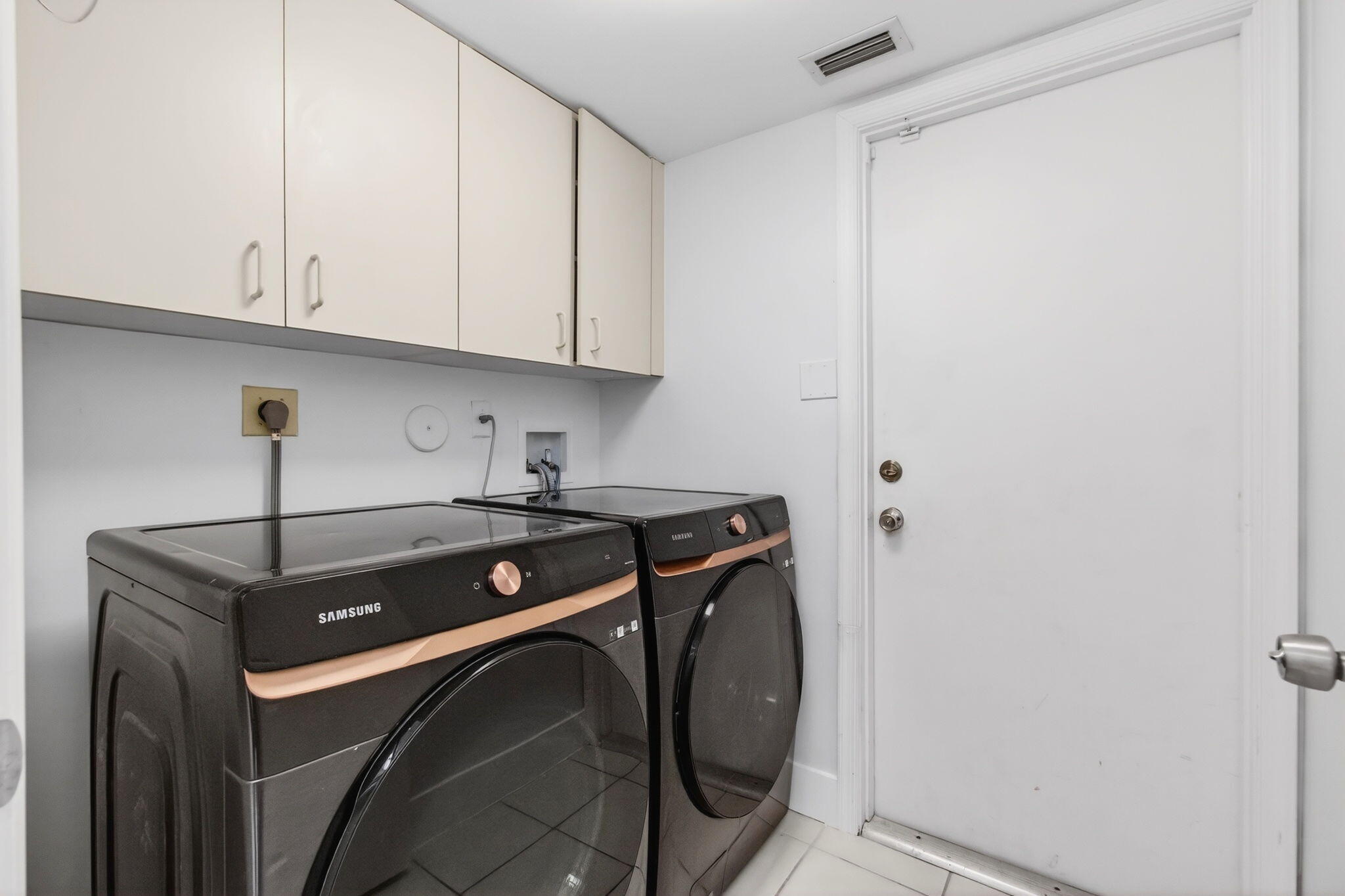7848 Travlers Tree Drive Property Photo 24