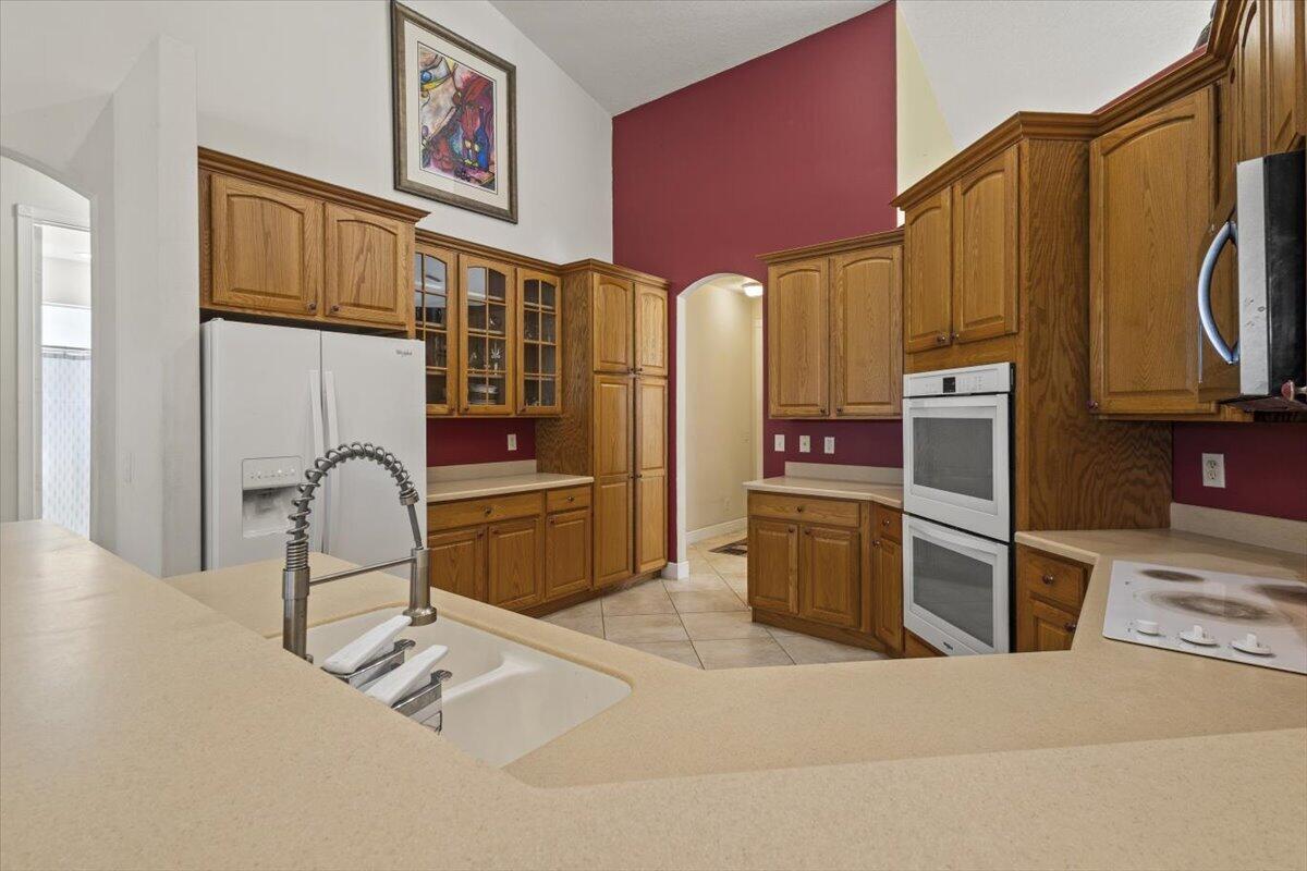 2161 Sw Hyacinth Street Property Photo 6
