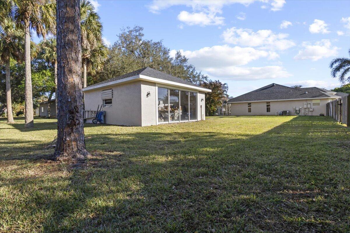 2161 Sw Hyacinth Street Property Photo 16