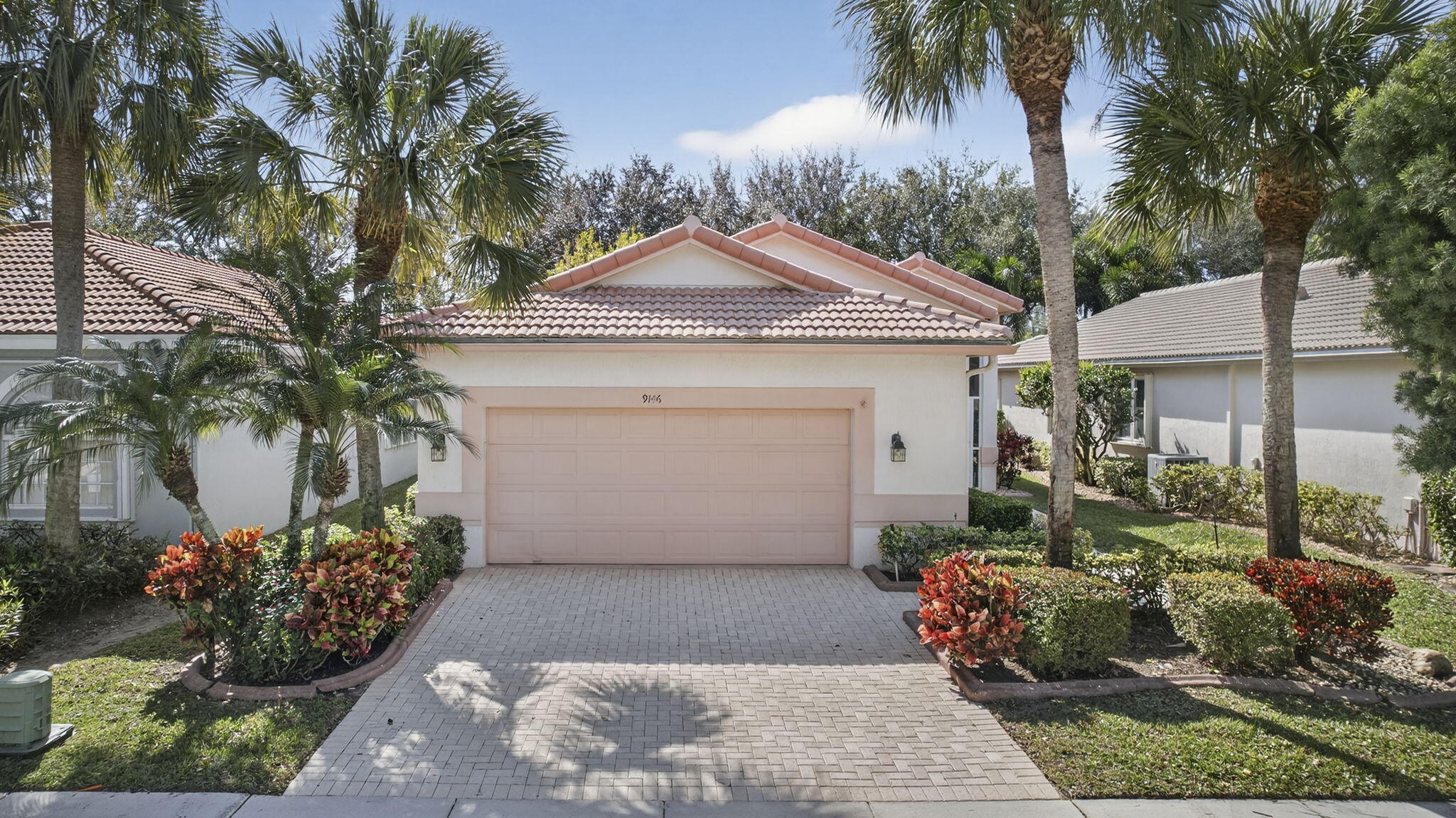 9146 Bay Point Circle Property Photo 1