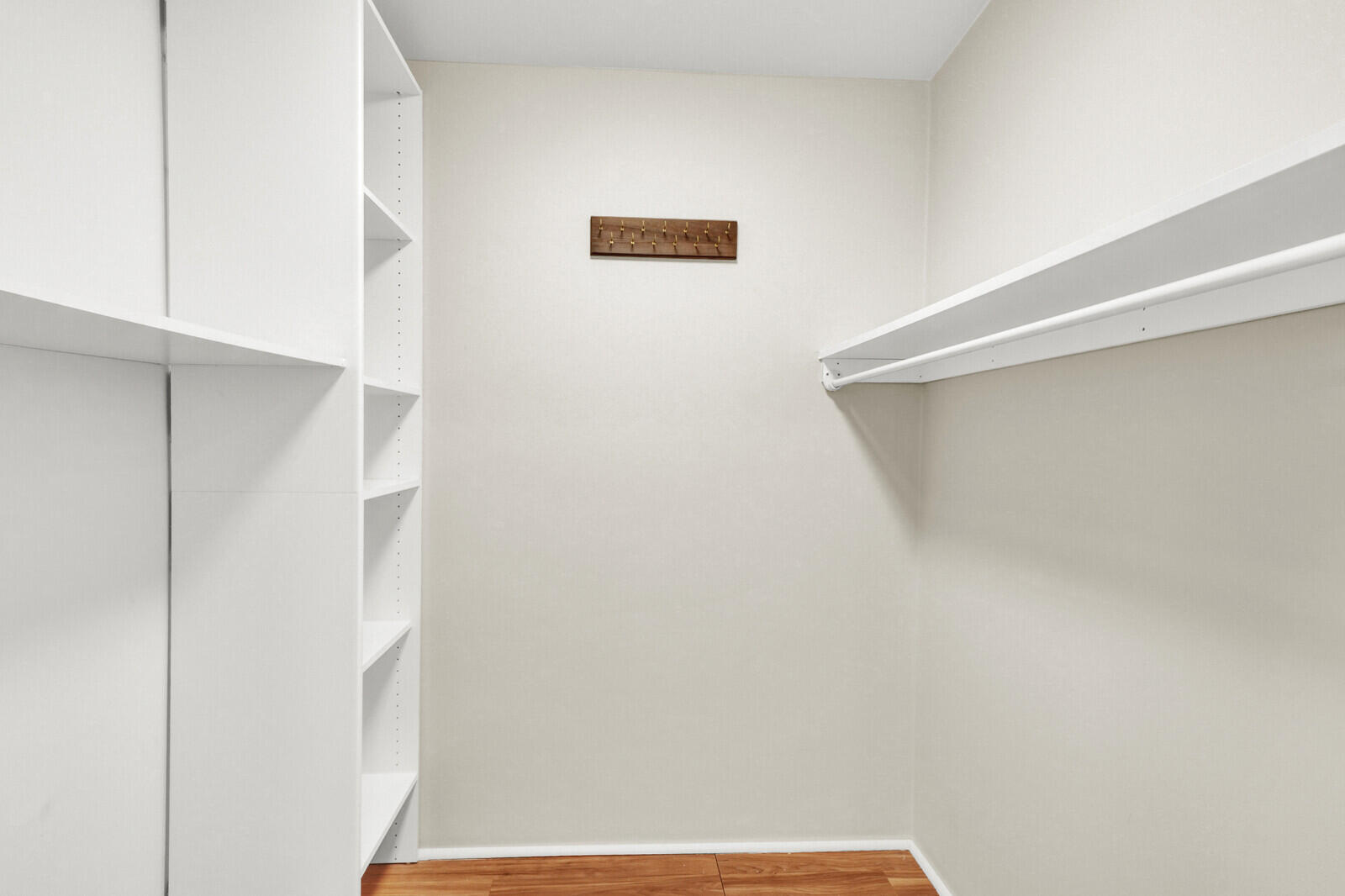 744 Penn Street Property Photo 28