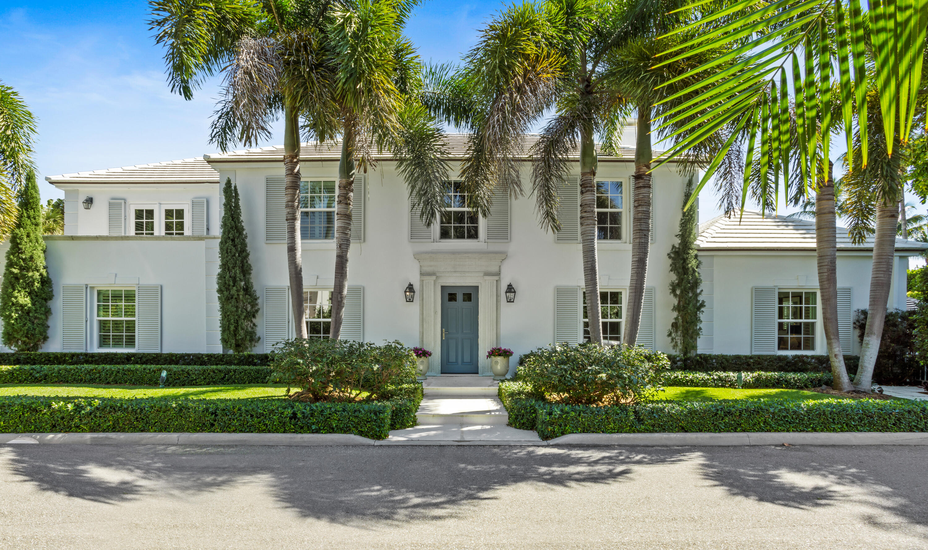 327 Arabian Road Property Photo 1