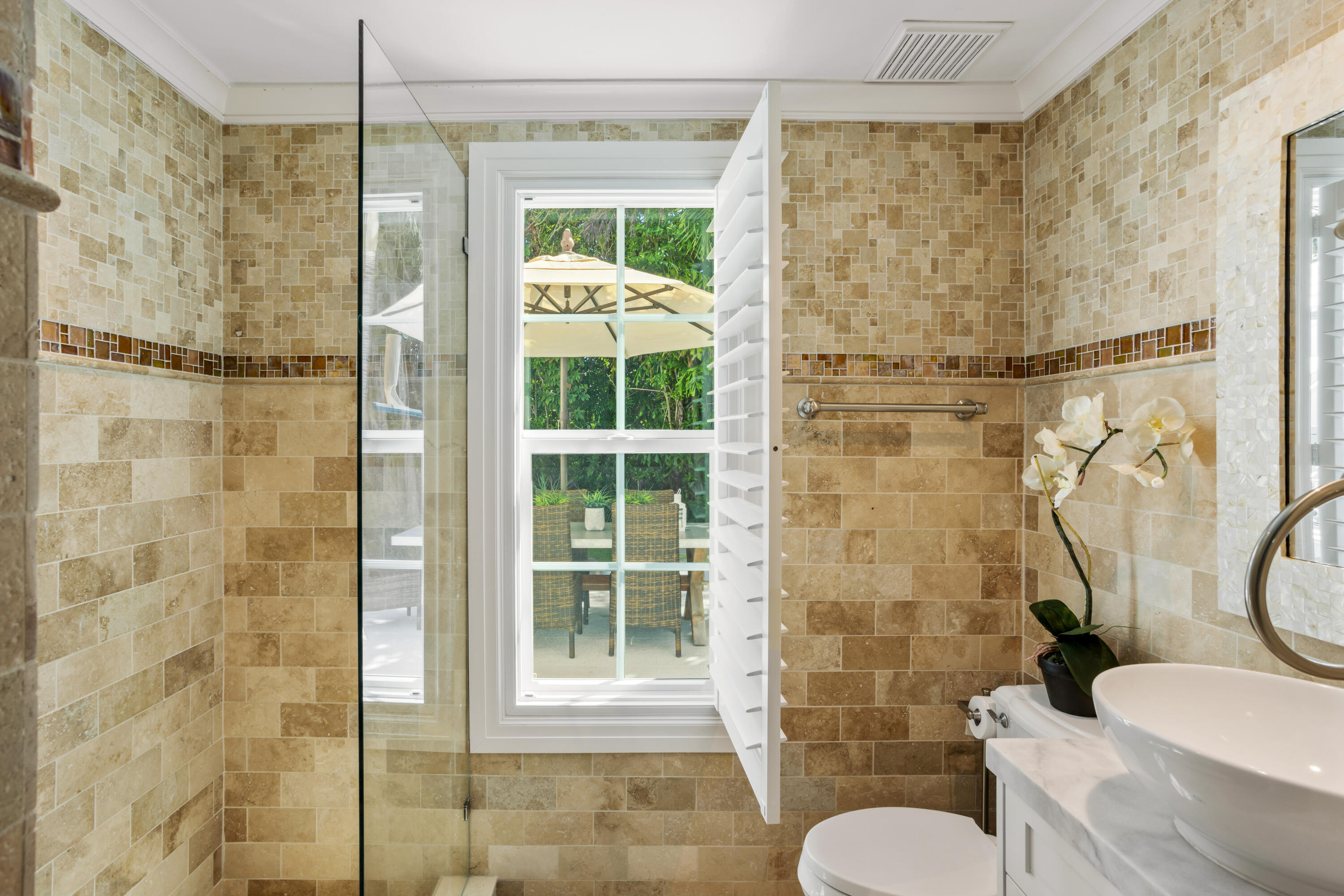 327 Arabian Road Property Photo 17