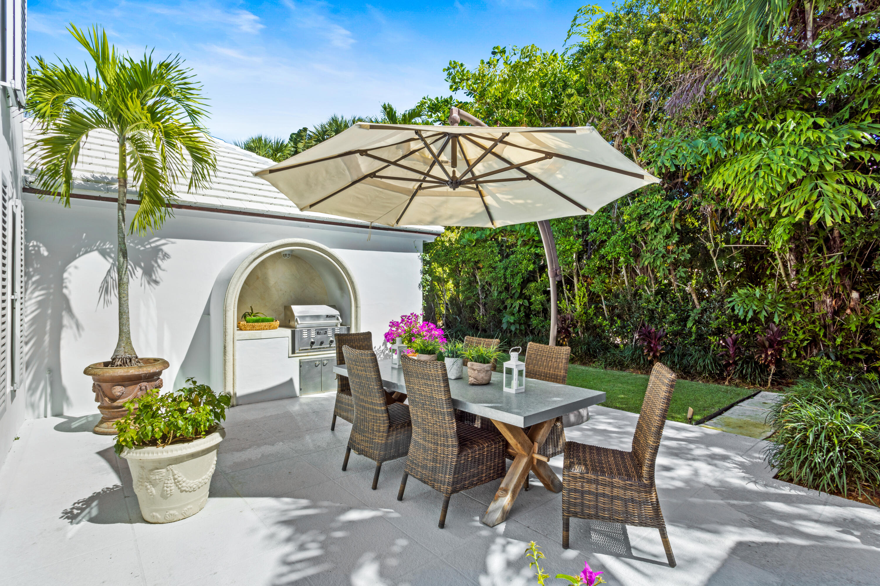 327 Arabian Road Property Photo 23