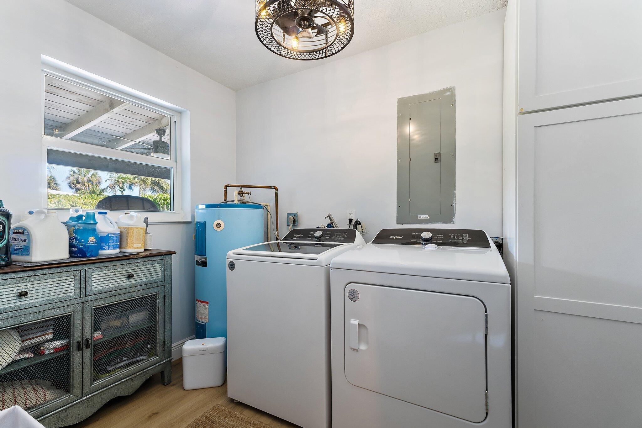 1401 N Lake Court Property Photo 35