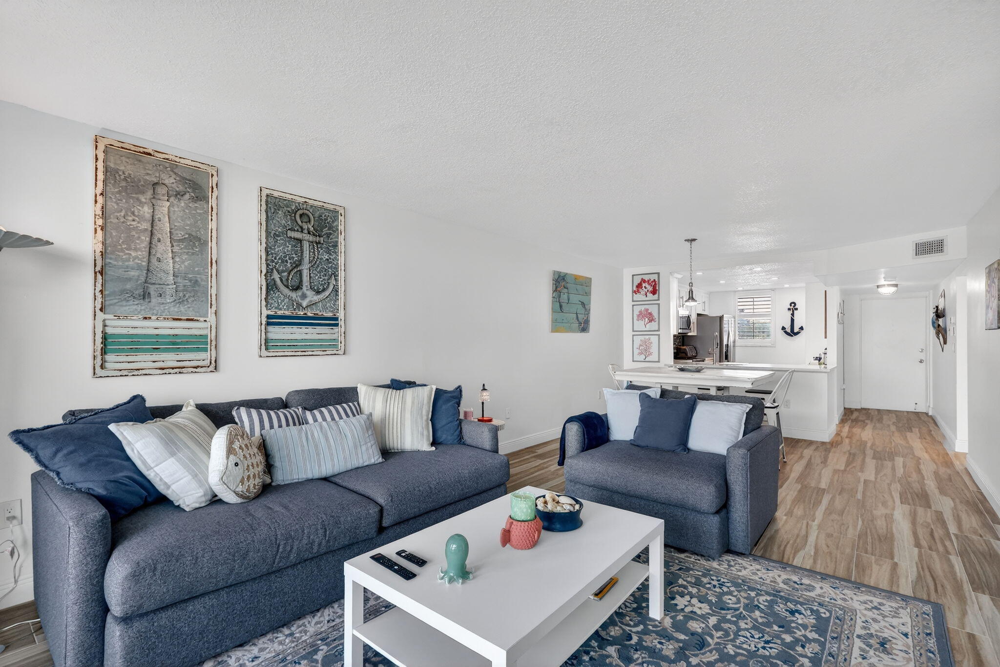 9940 S Ocean Drive 202 Property Photo 7