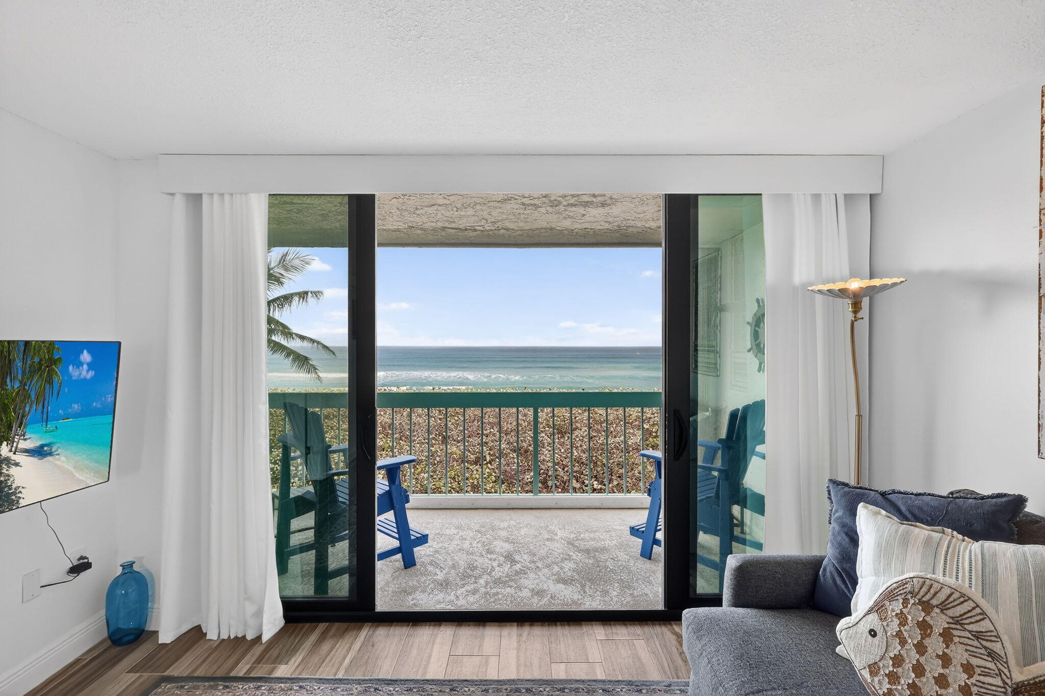 9940 S Ocean Drive 202 Property Photo 9