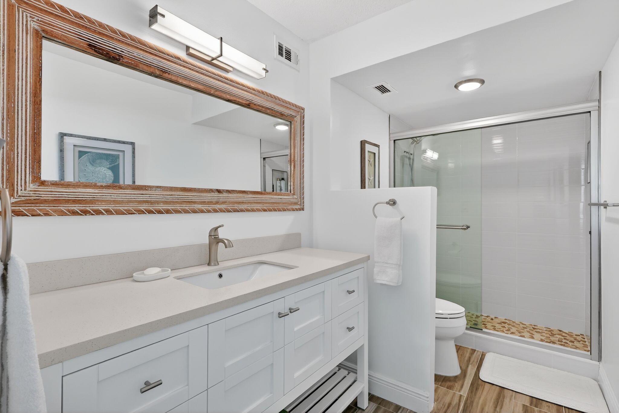 9940 S Ocean Drive 202 Property Photo 14