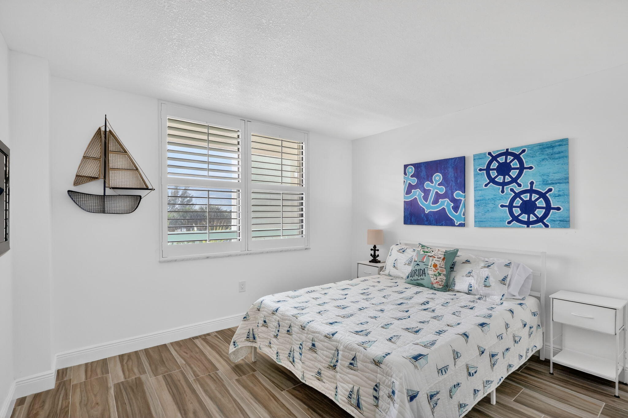 9940 S Ocean Drive 202 Property Photo 16