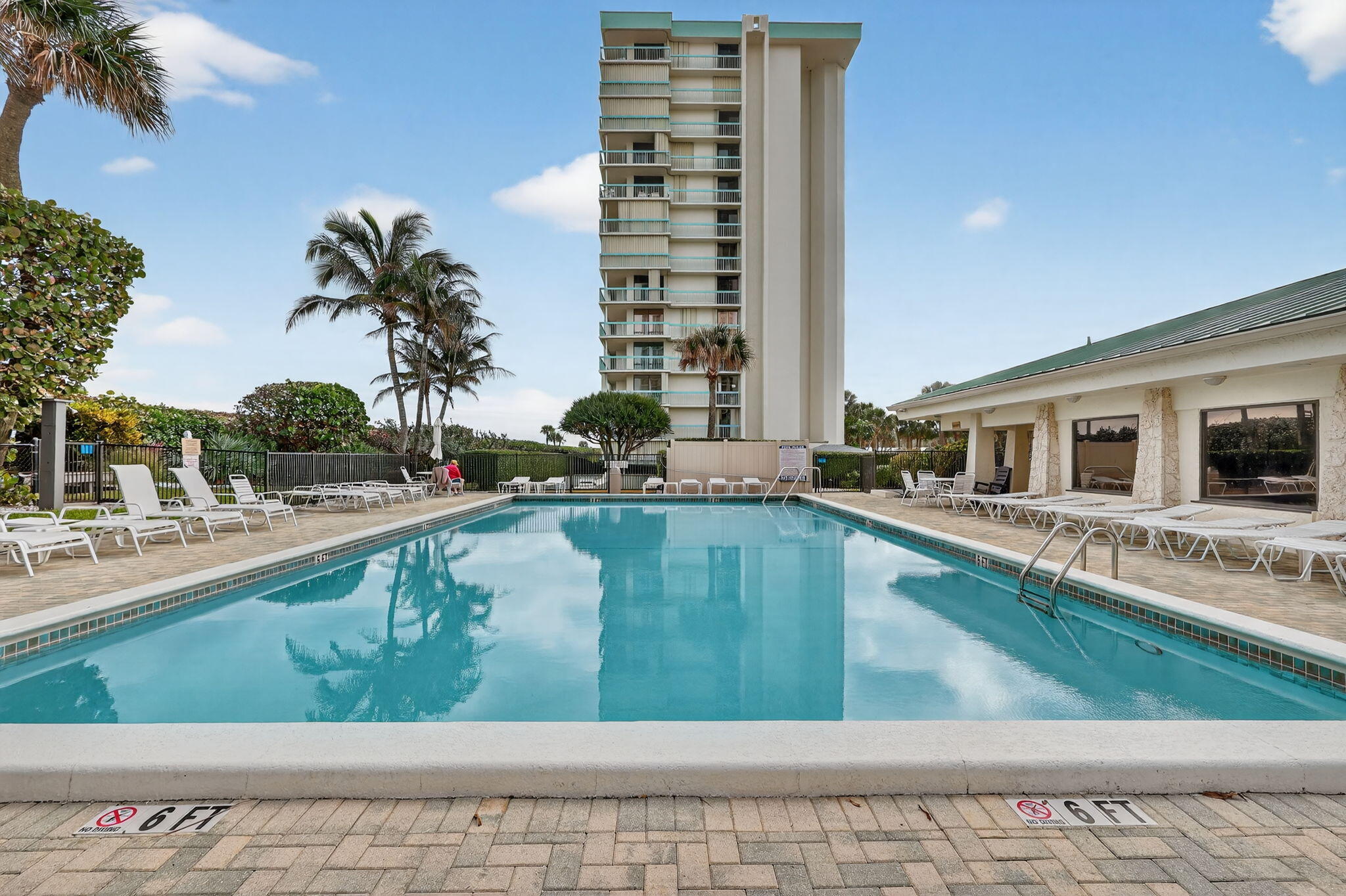 9940 S Ocean Drive 202 Property Photo 23