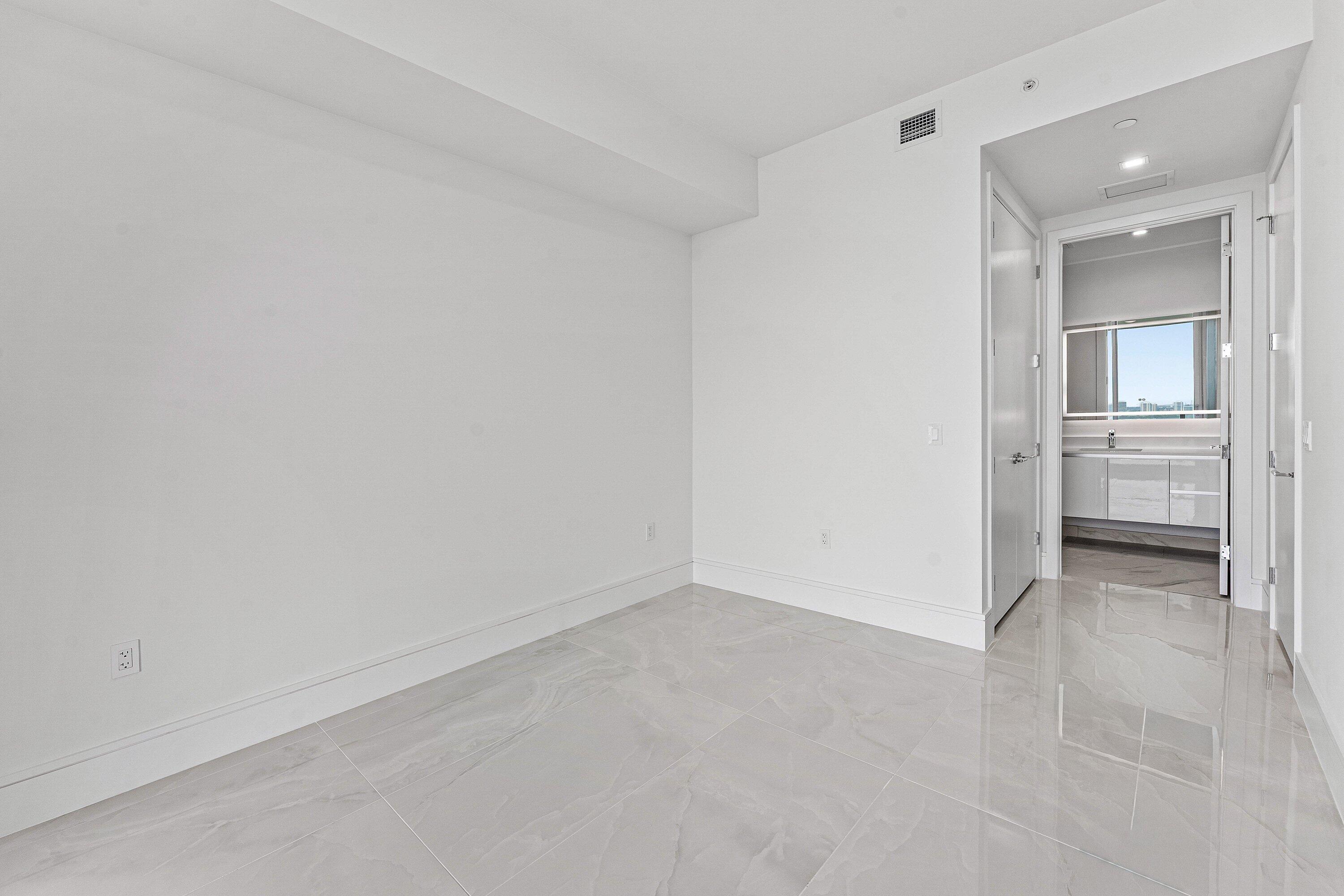 220 Lake Shore Drive 2005 Property Photo 28