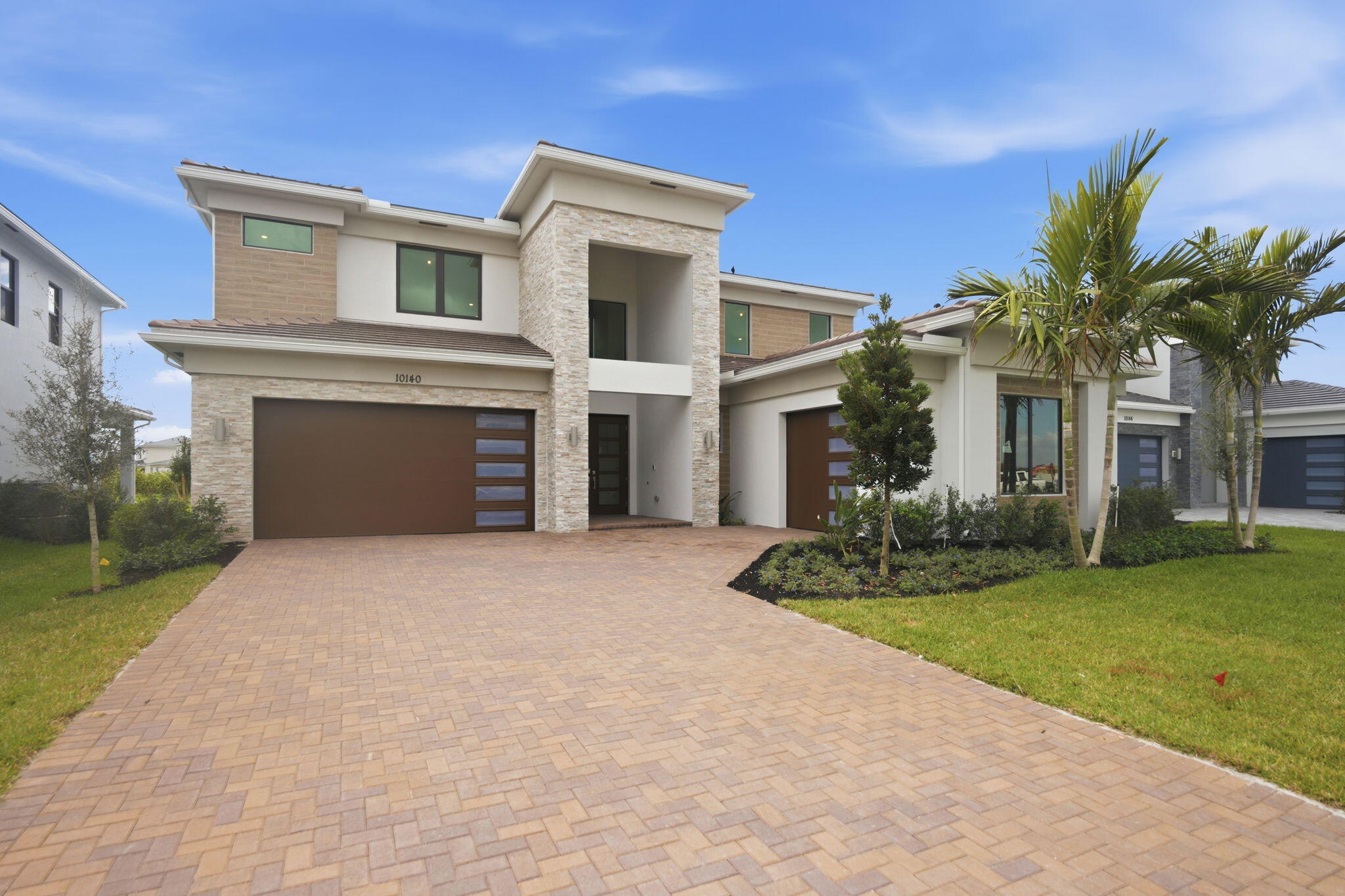 10140 Royal Ascot Avenue Property Photo 1
