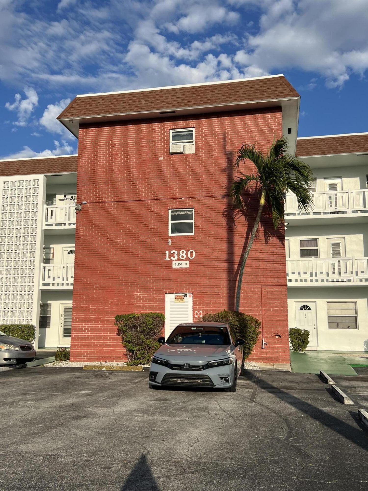 1380 NW 43rd Terrace 208