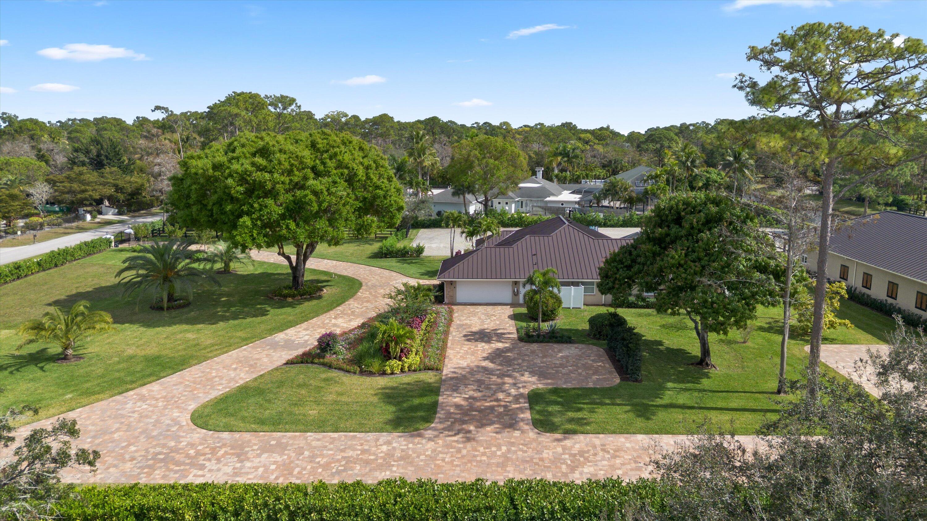 R11161146 Property Photo 5
