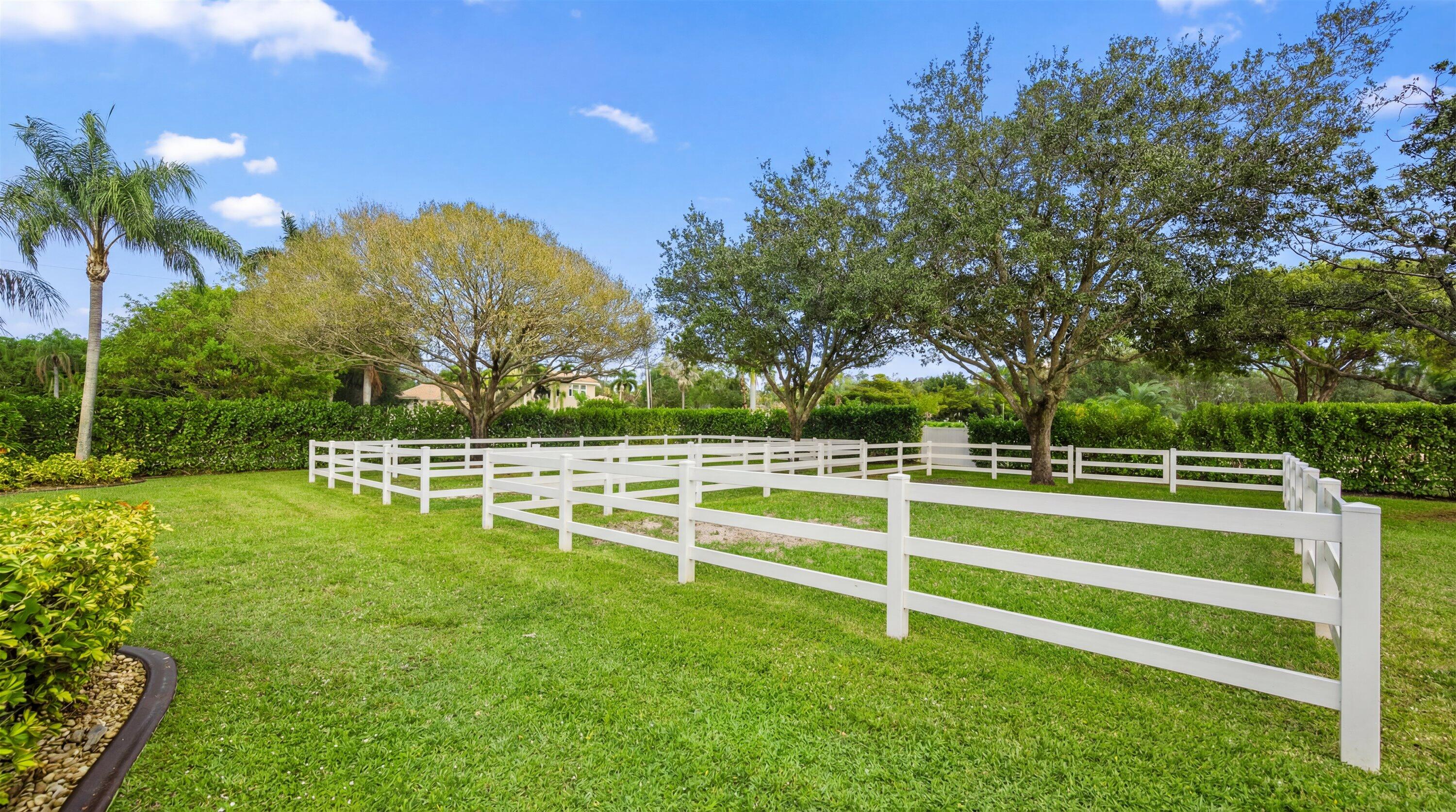 R11161146 Property Photo 28
