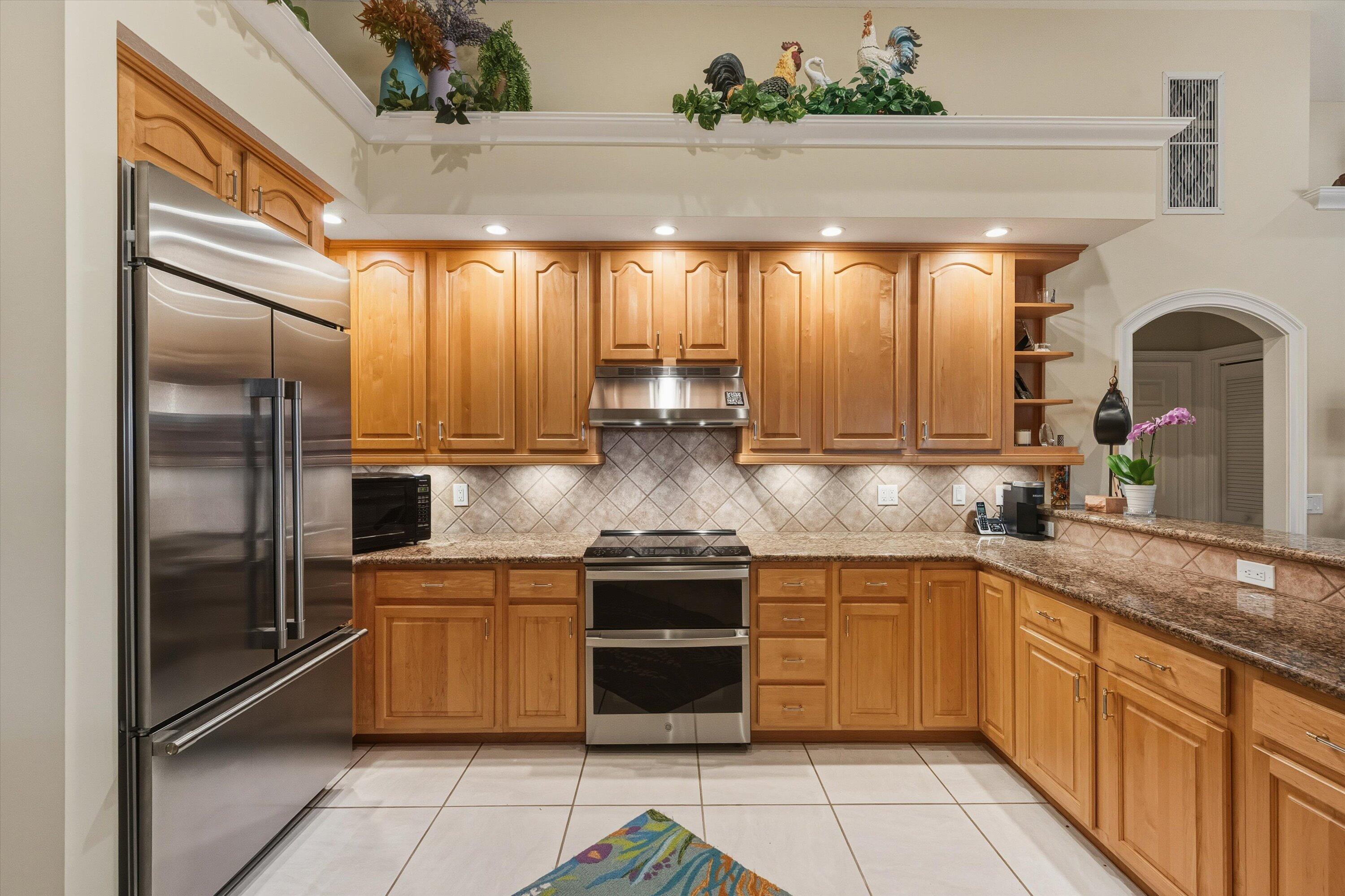 R11161146 Property Photo 40