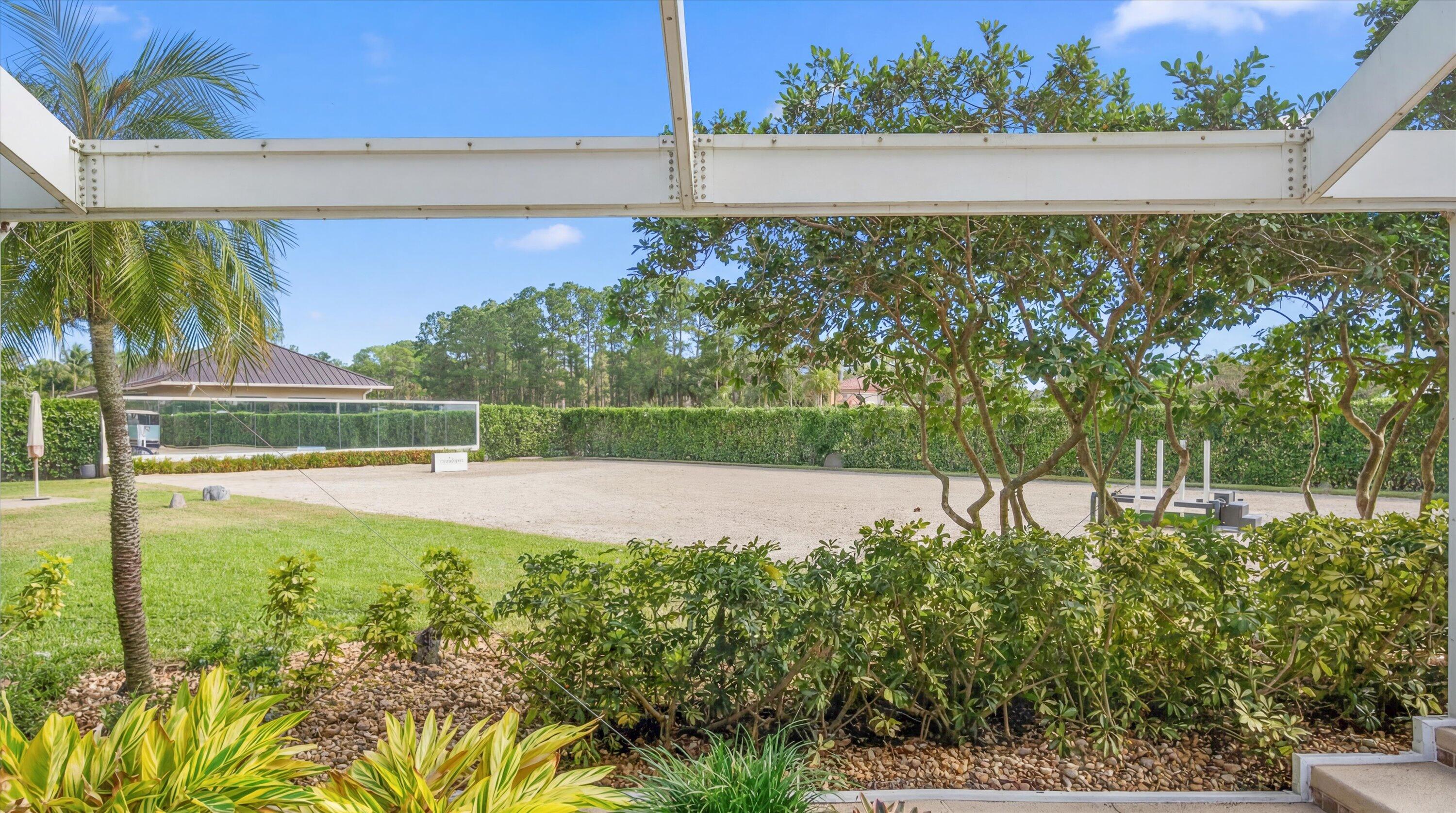 R11161146 Property Photo 54