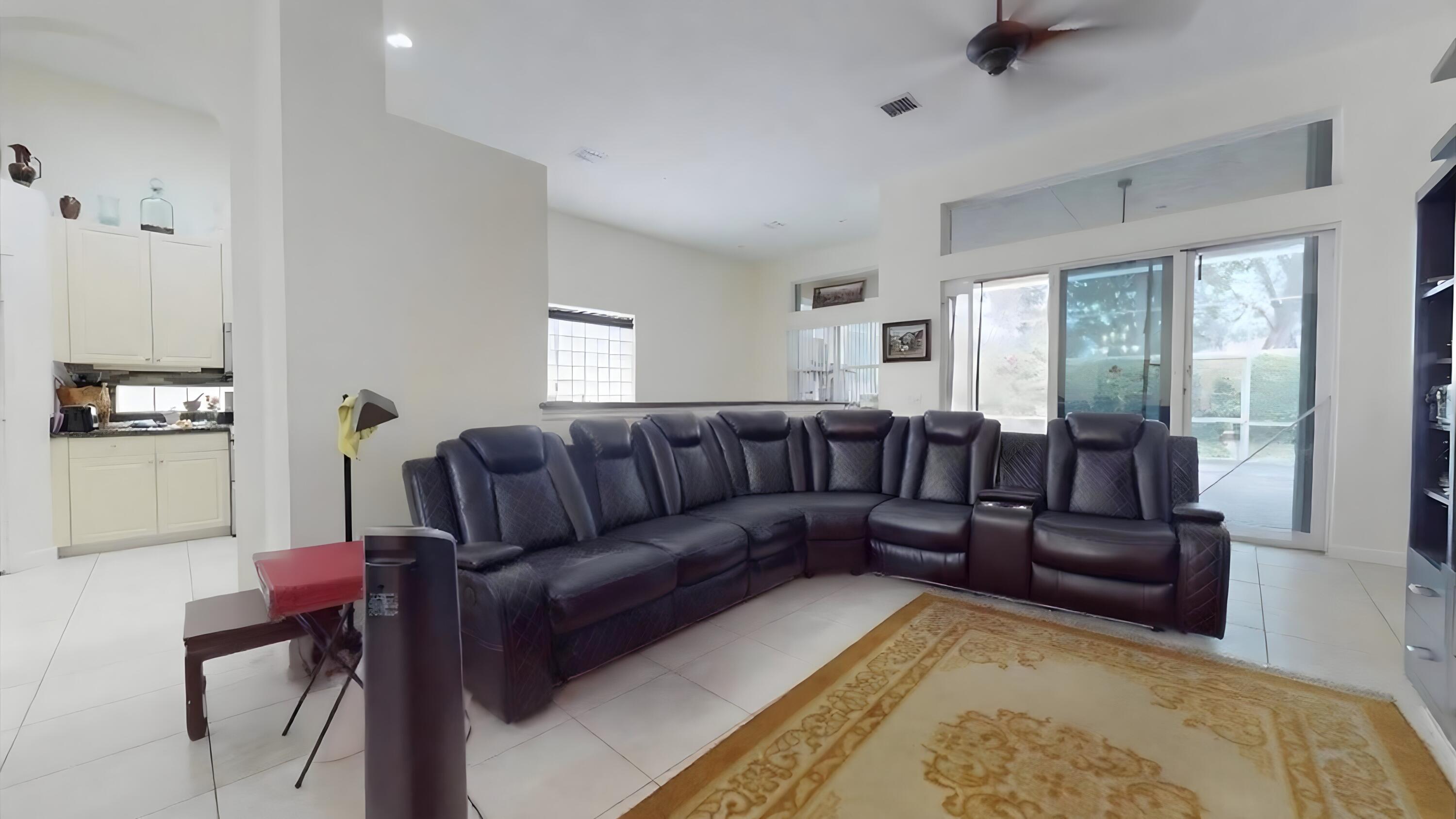 10072 Armani Drive Property Photo 3