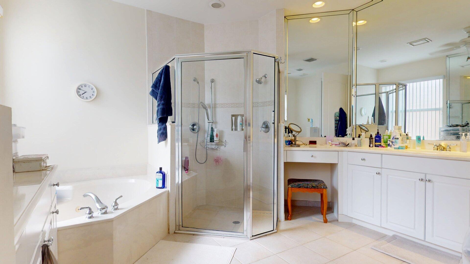 10072 Armani Drive Property Photo 6