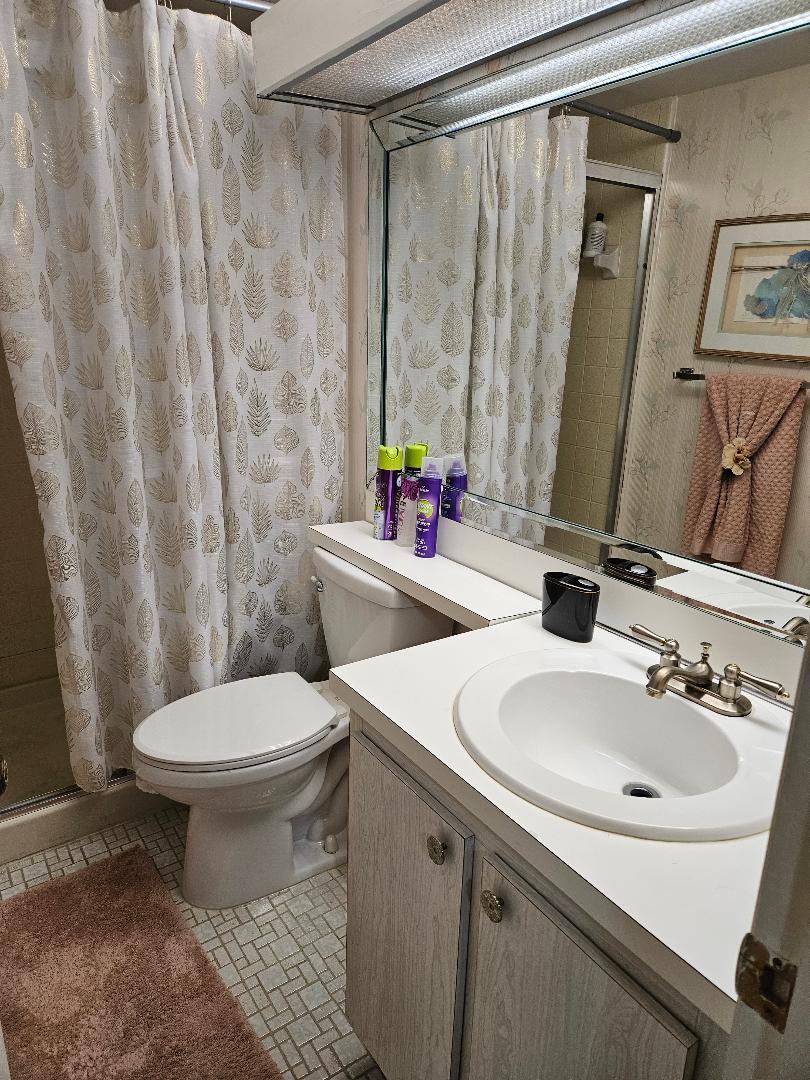 105 Lake Pine Circle B-2 Property Photo 10