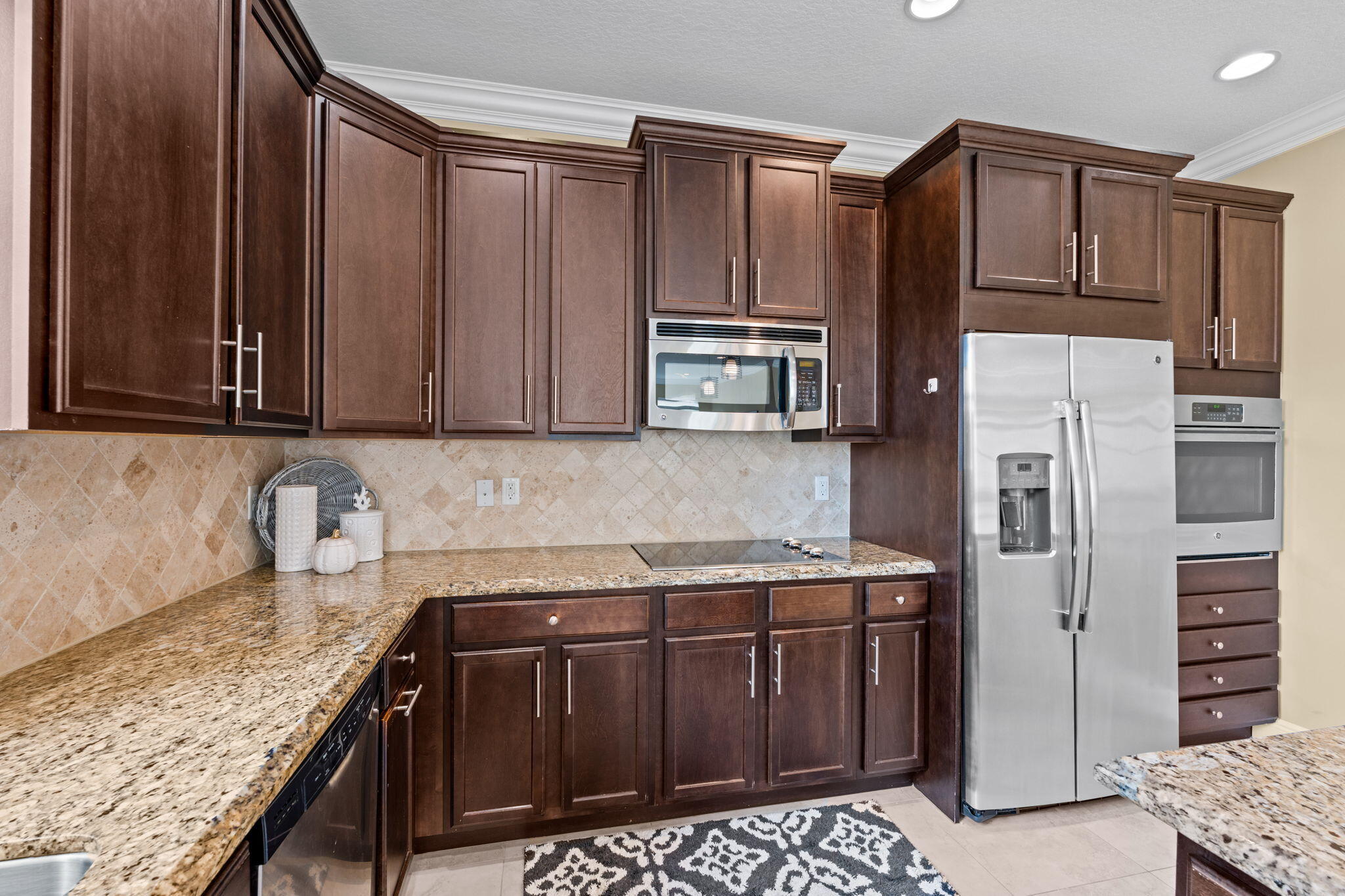 2879 Bellarosa Circle Property Photo 16
