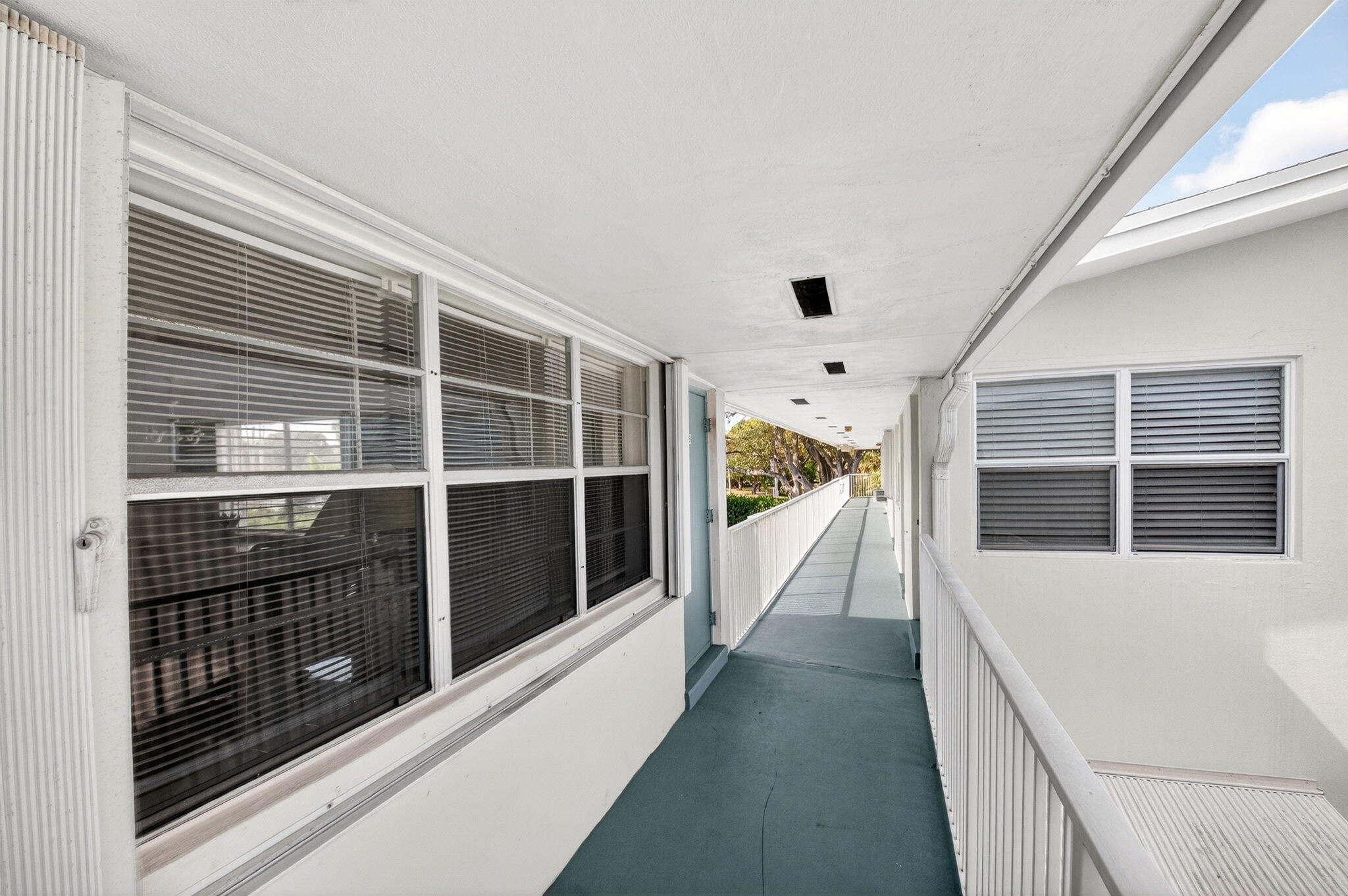 480 Horizon W 205 Property Photo 27