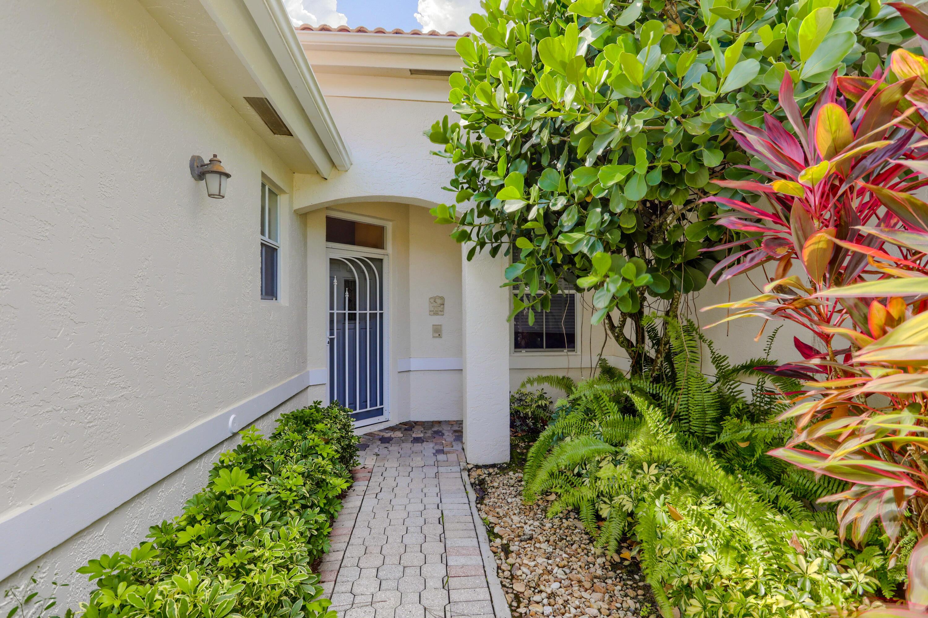 8193 Sandpiper Way Property Photo 4