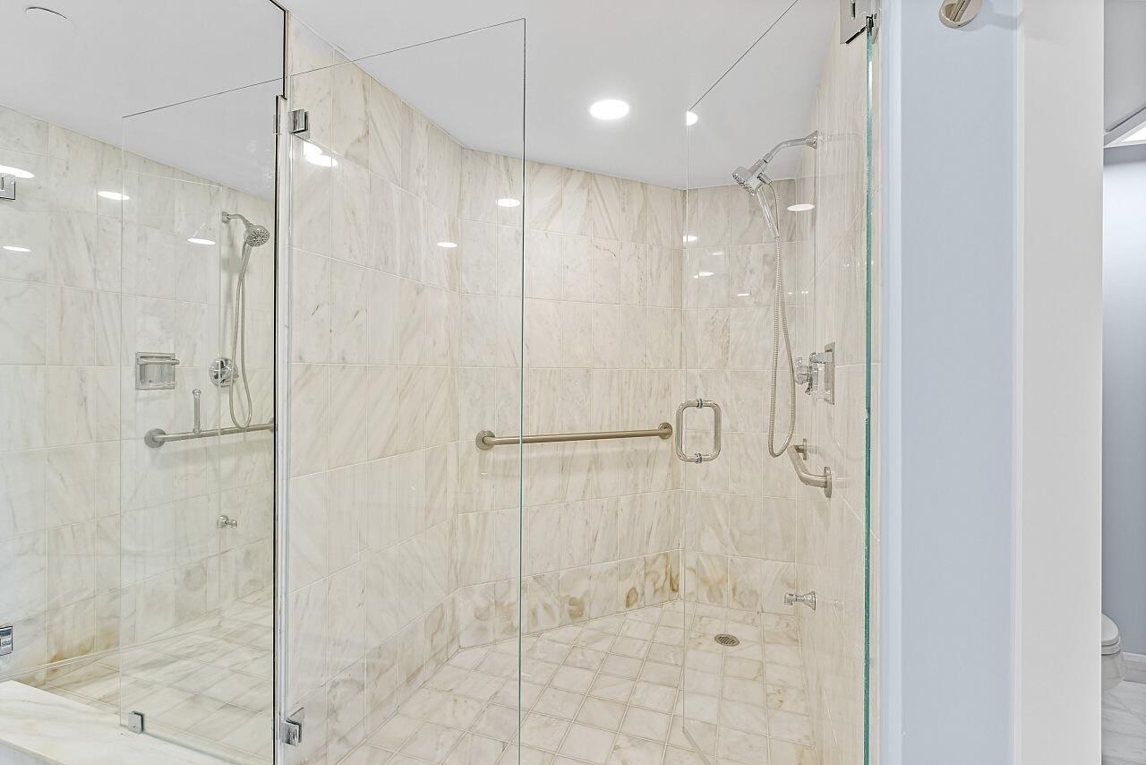 100 Lakeshore Drive 252 Property Photo 17