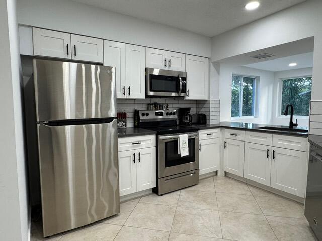 1632 Nw 5th Street Property Photo 5